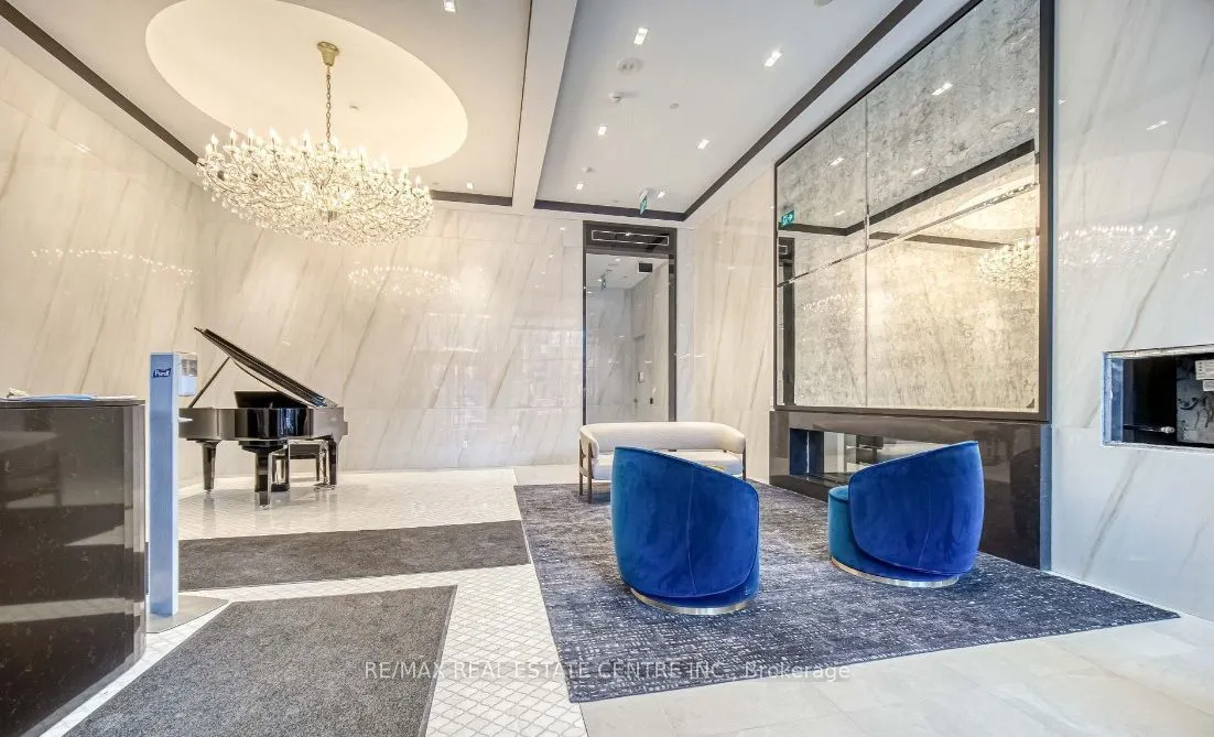 8 Wellesley St W Street, #3011