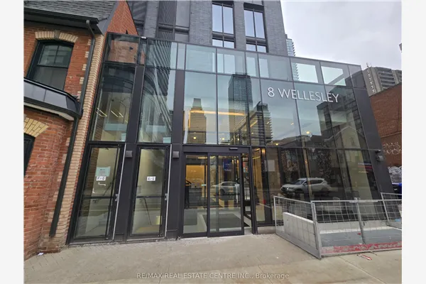 8 Wellesley St W Street, #3011