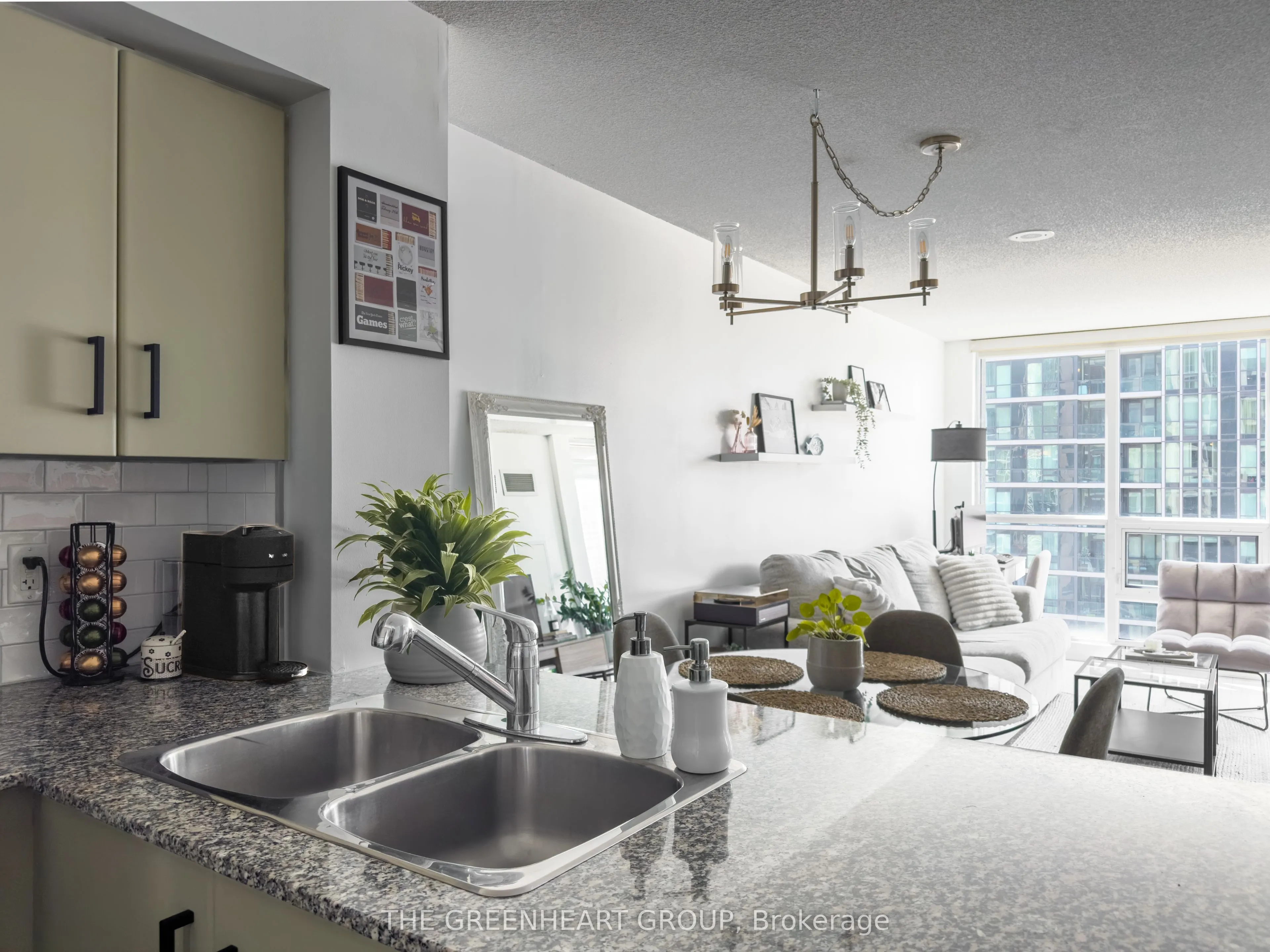 16 Yonge Street, #1913