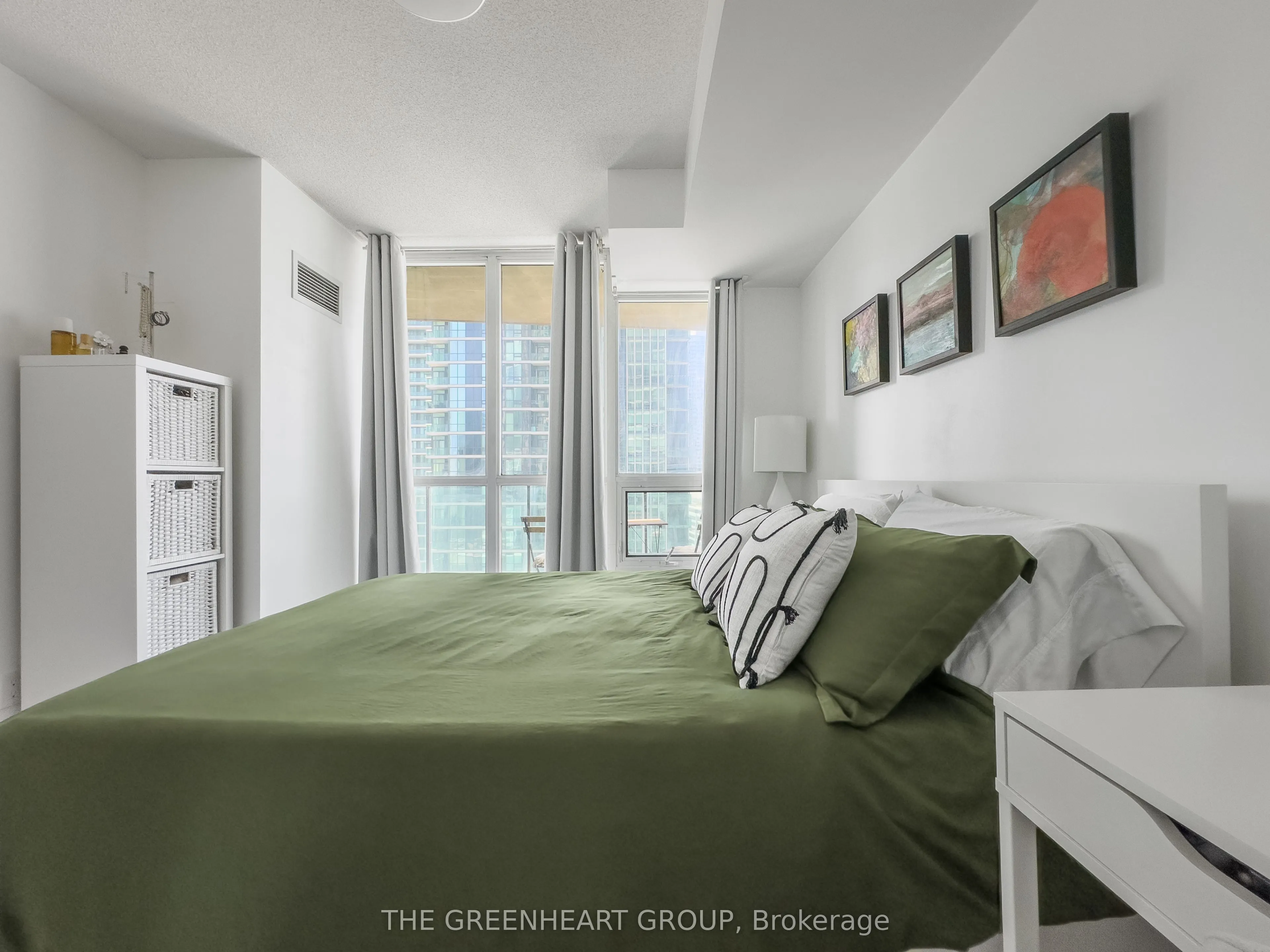 16 Yonge Street, #1913