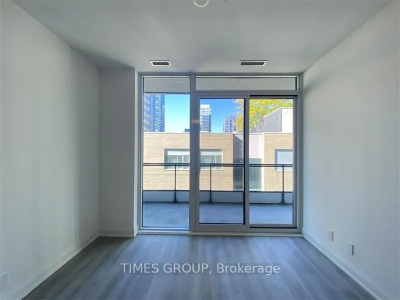 65 Broadway Avenue, #611