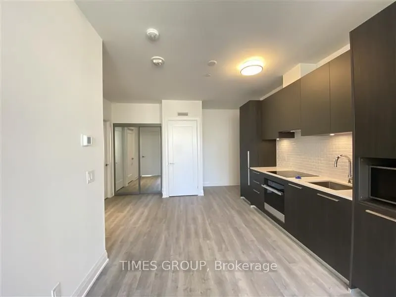 65 Broadway Avenue, #611