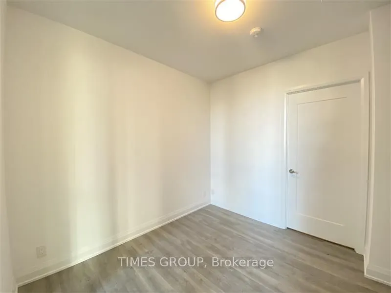 65 Broadway Avenue, #611