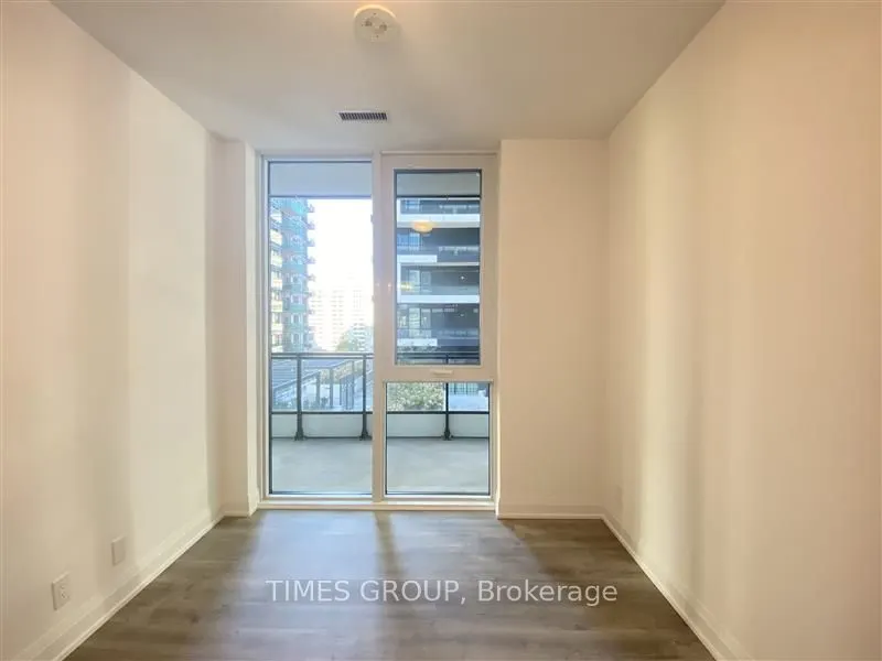 65 Broadway Avenue, #611