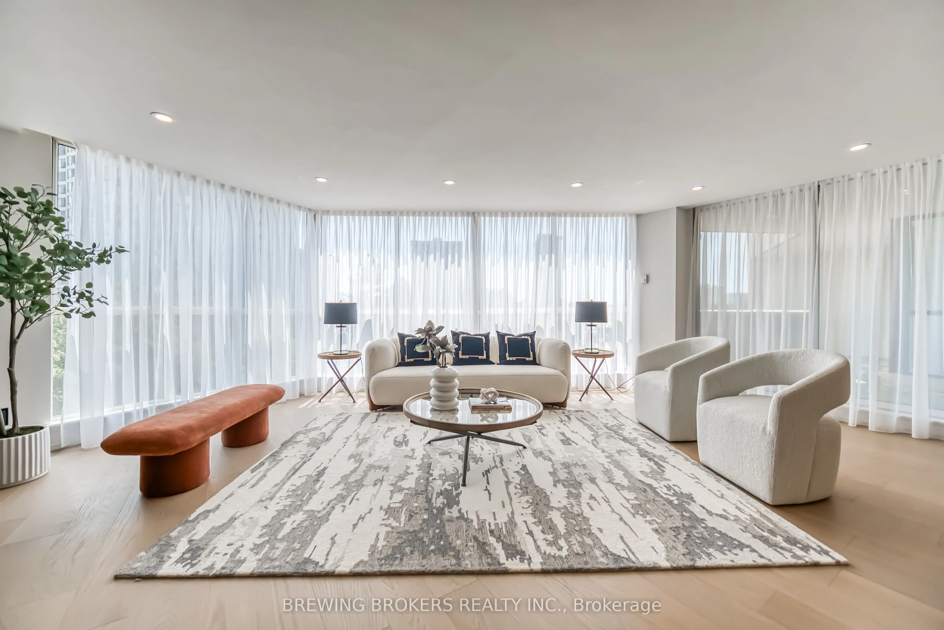 85 Skymark Drive, #501