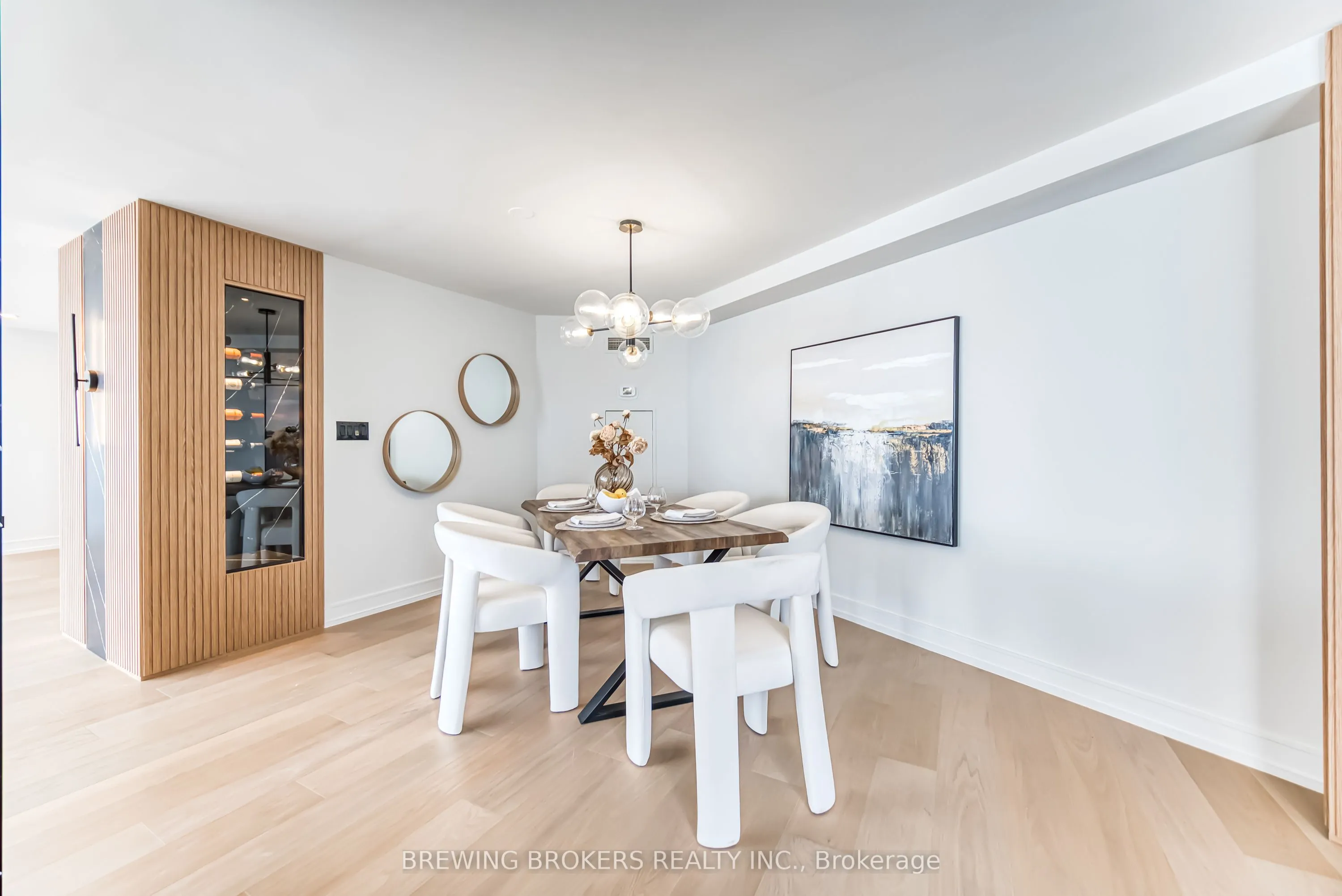 85 Skymark Drive, #501