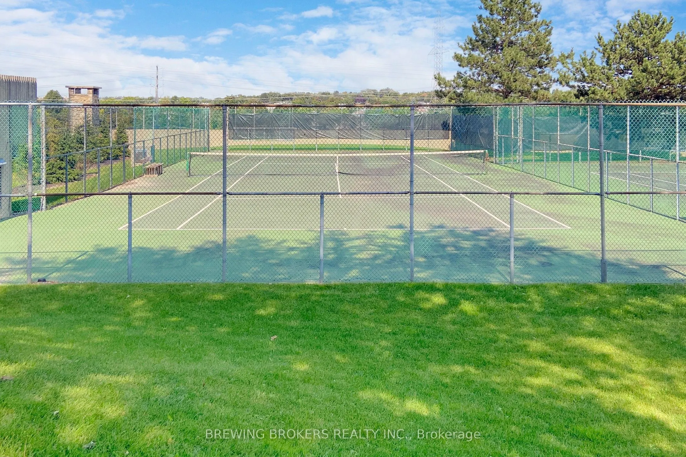 85 Skymark Drive, #501