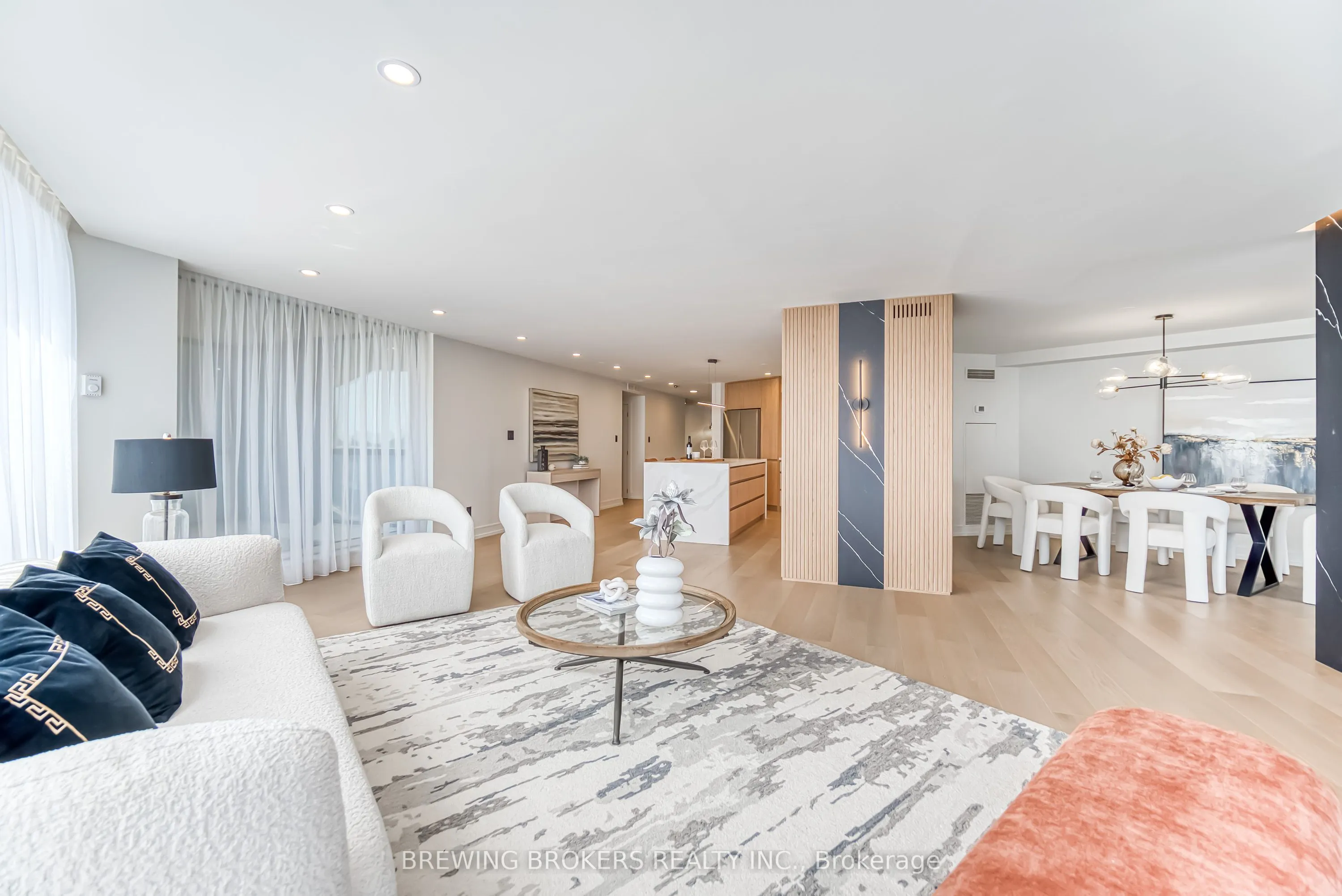 85 Skymark Drive, #501