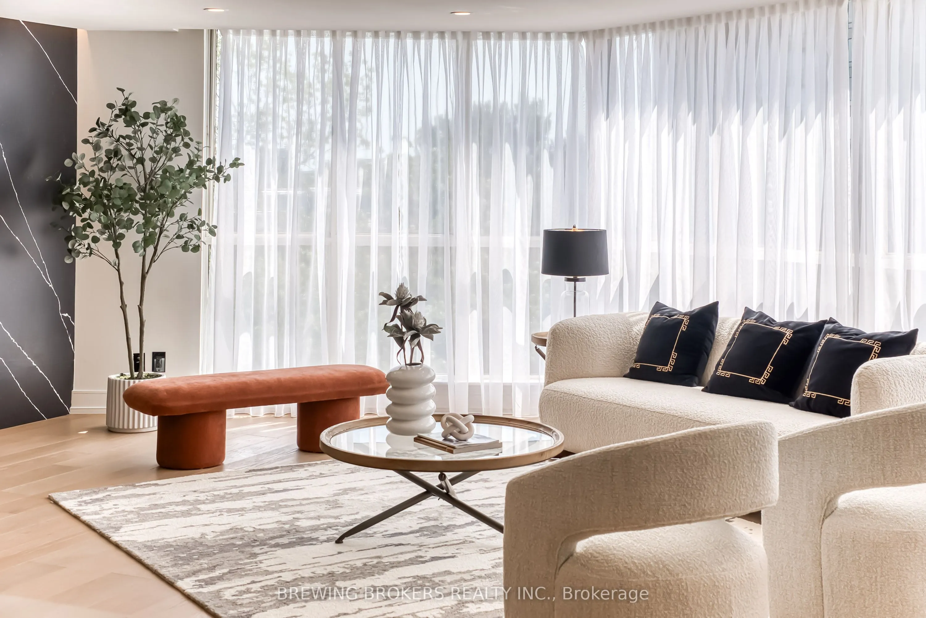 85 Skymark Drive, #501