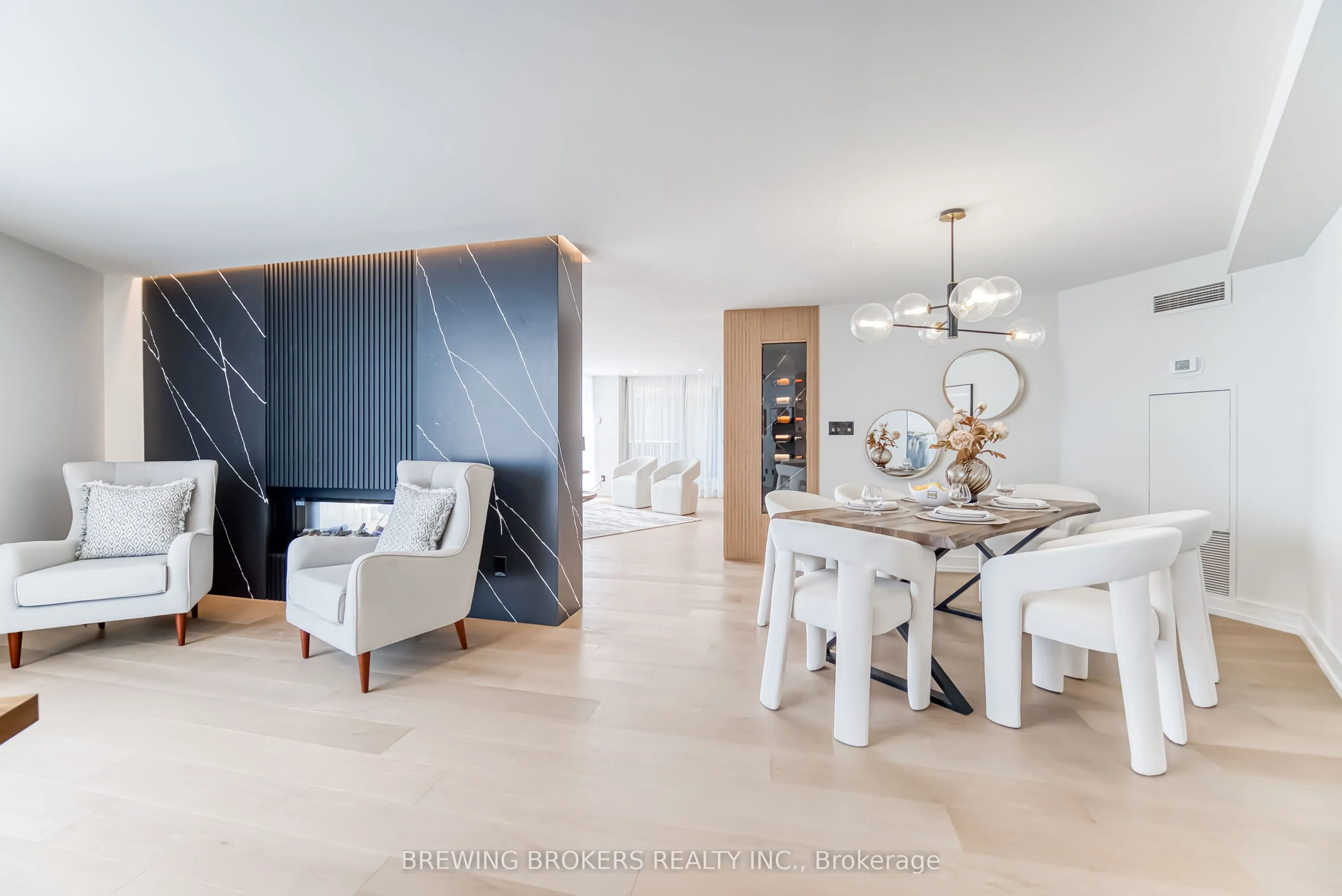 85 Skymark Drive, #501