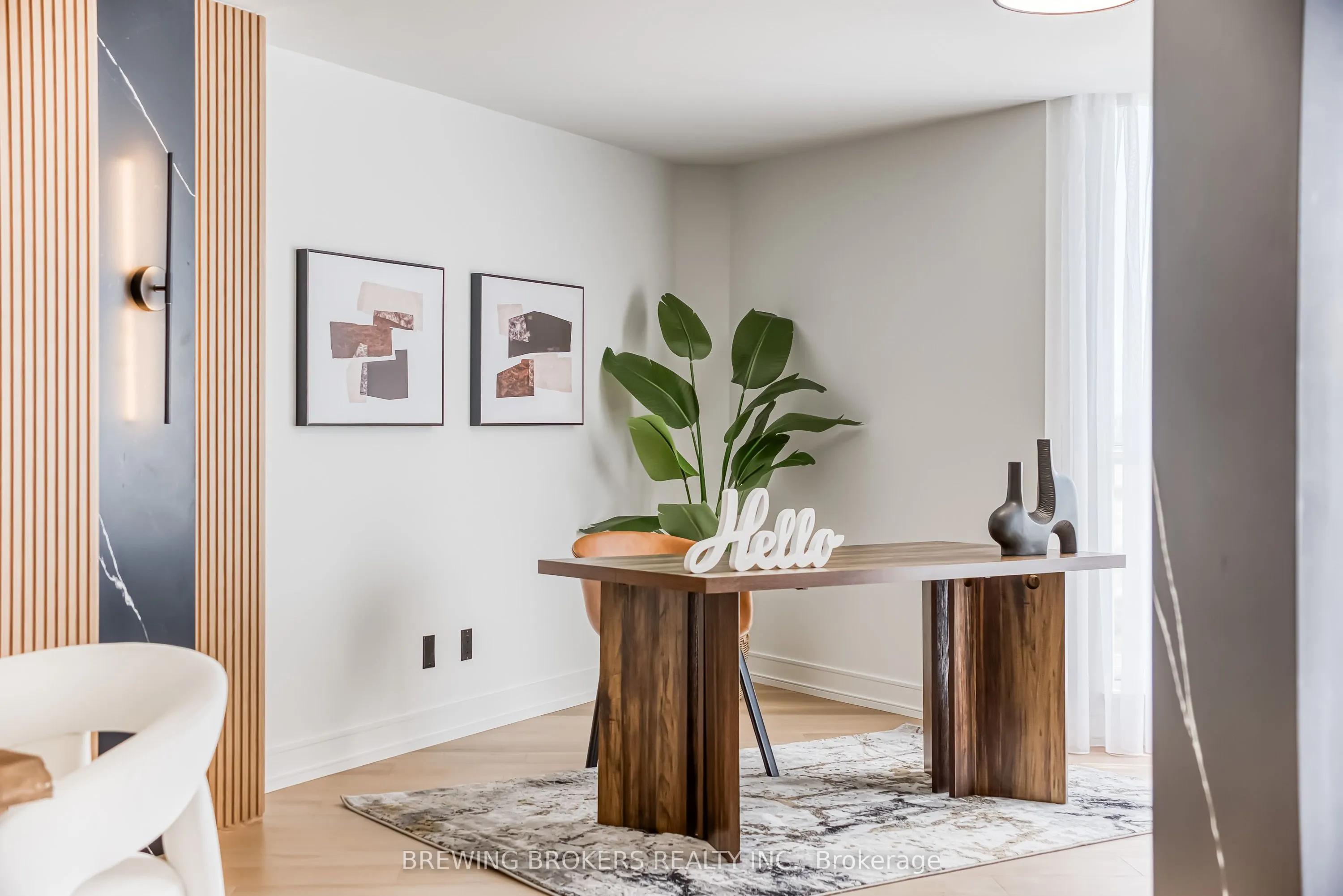 85 Skymark Drive, #501