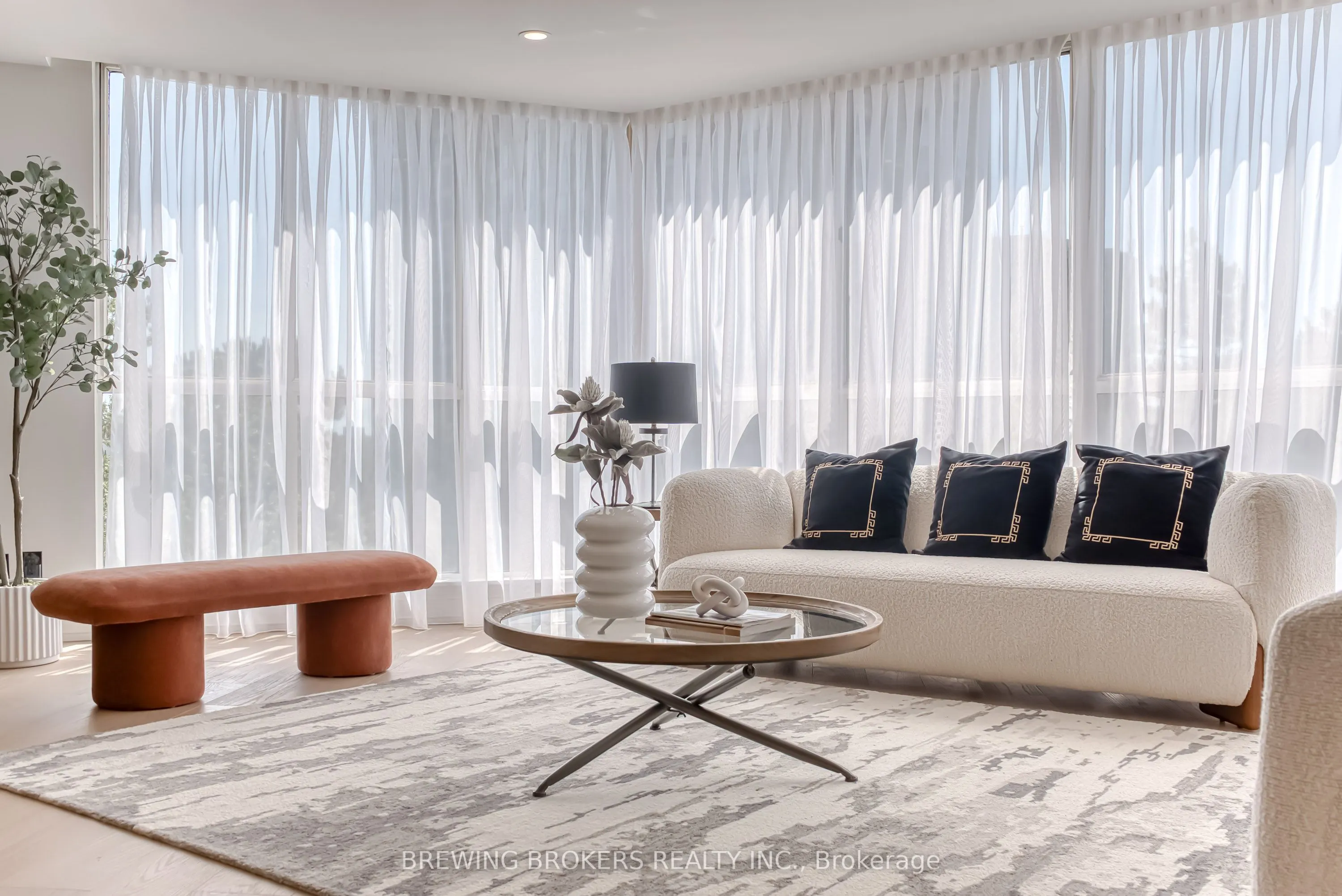 85 Skymark Drive, #501