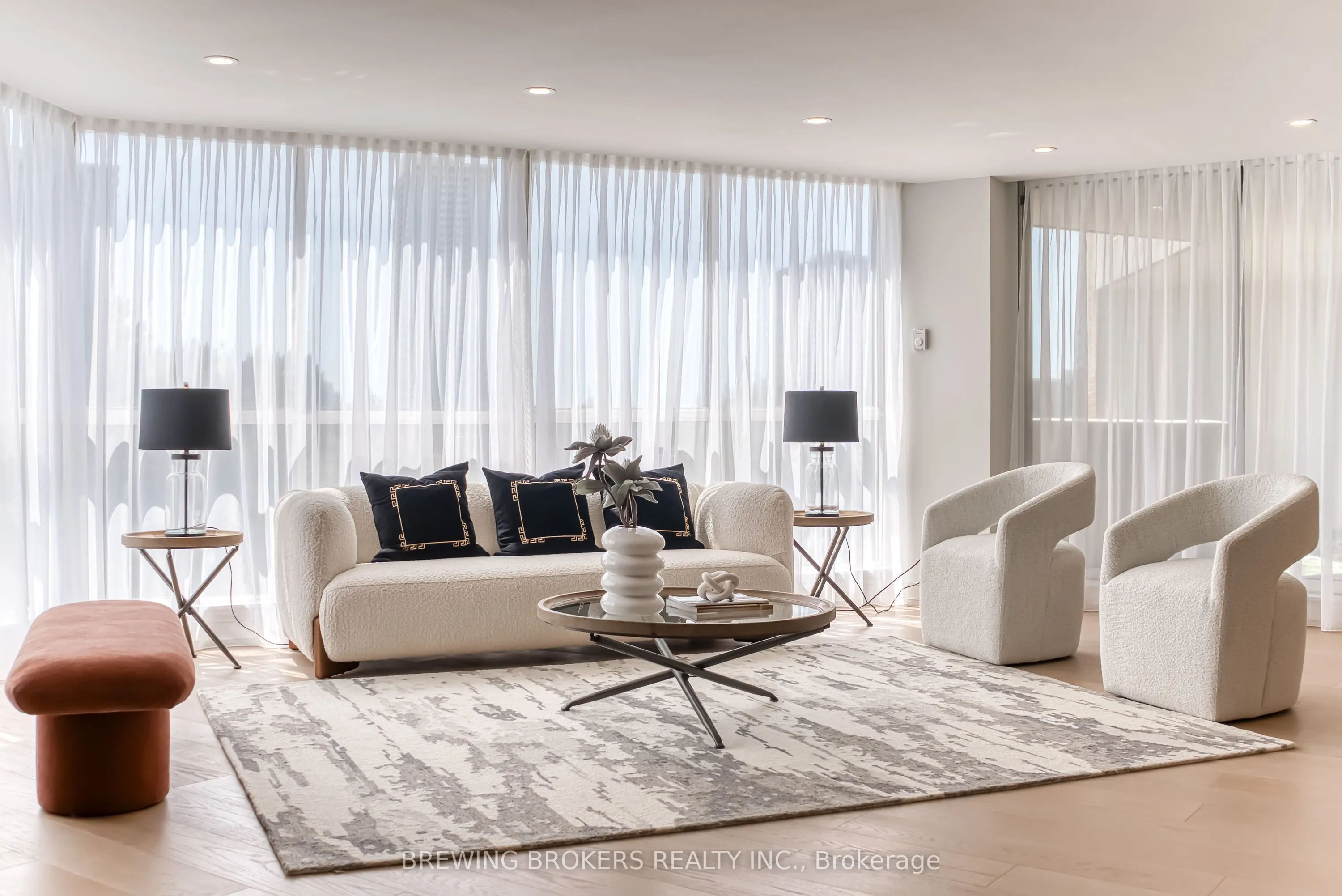 85 Skymark Drive, #501