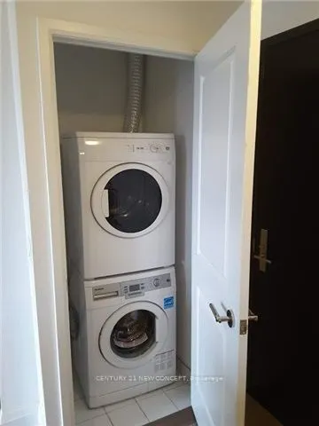 1080 Bay Street, #3806