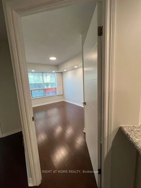 168 Simcoe Street, #1019