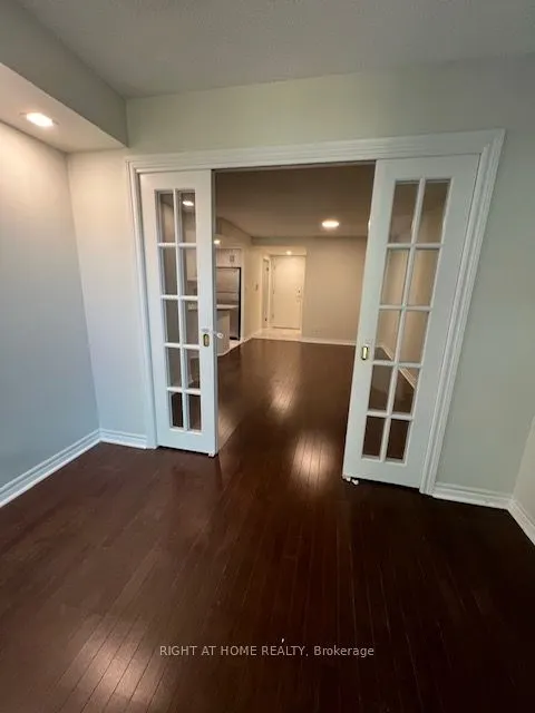 168 Simcoe Street, #1019