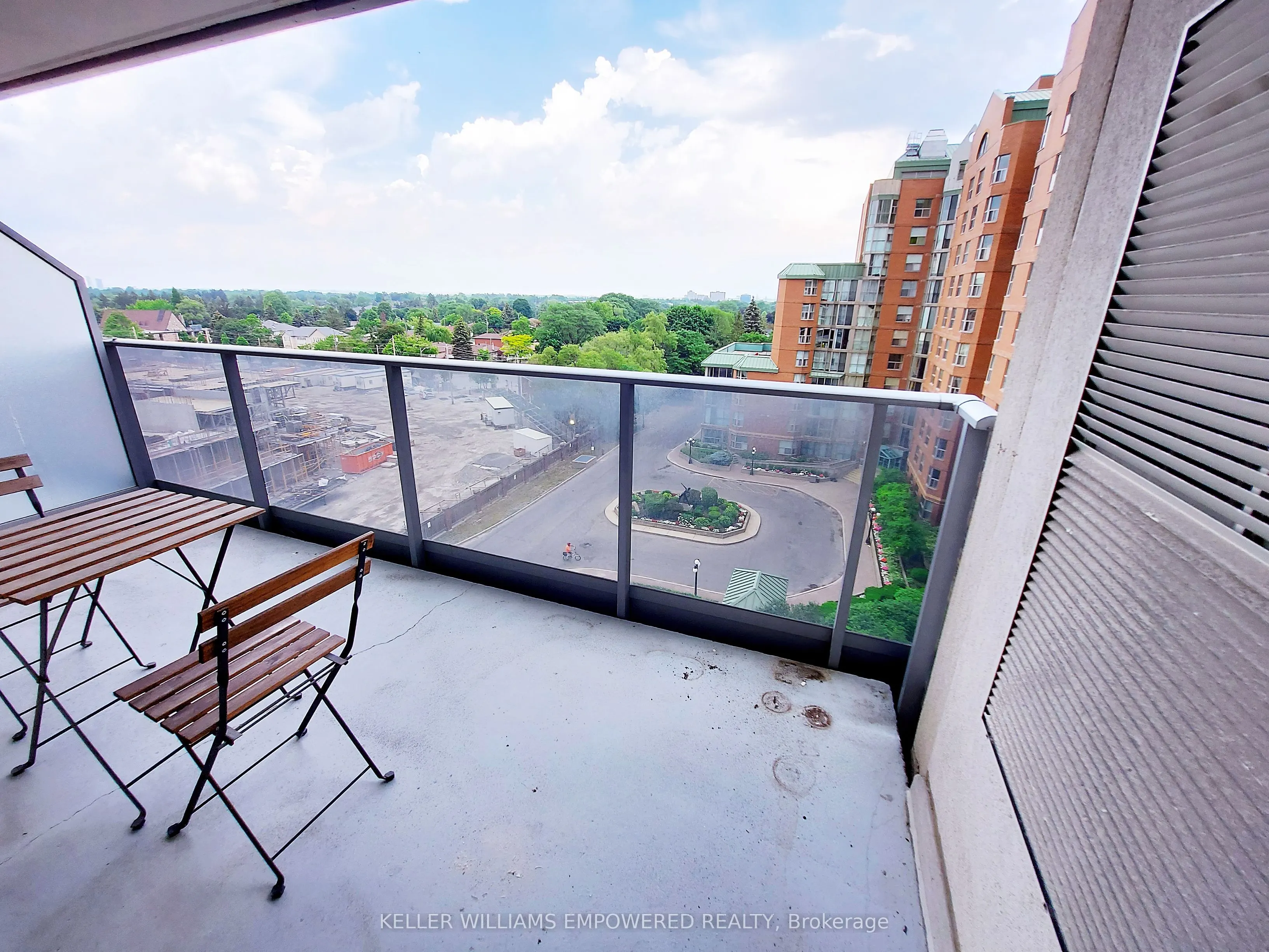 5793 Yonge Street, #803