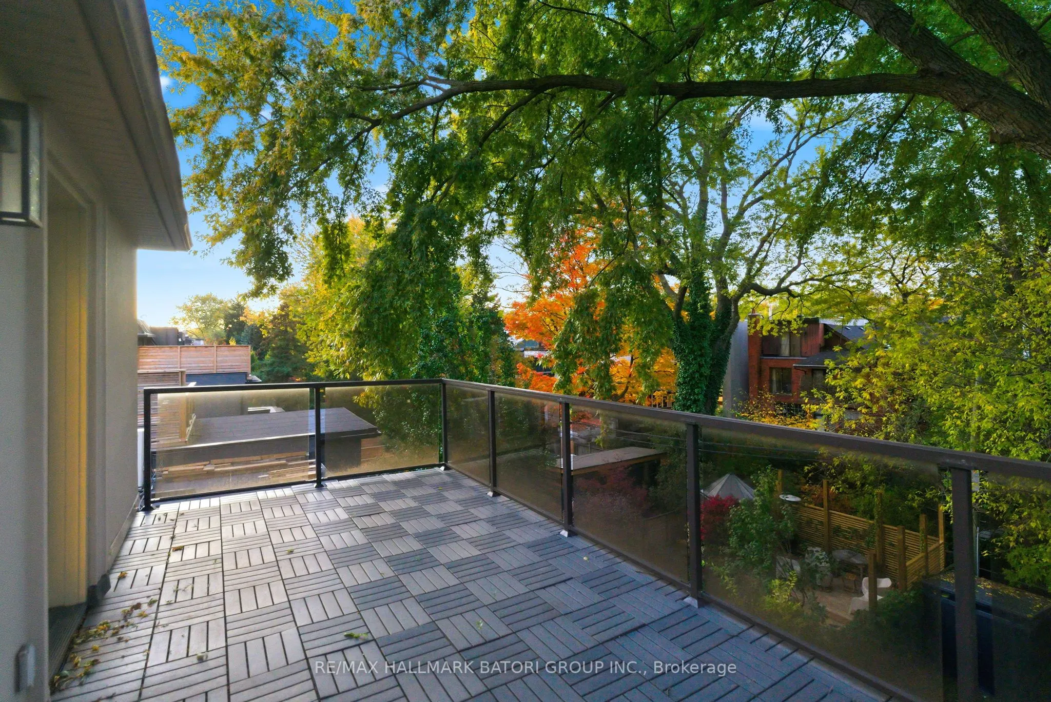 80 Macpherson Avenue