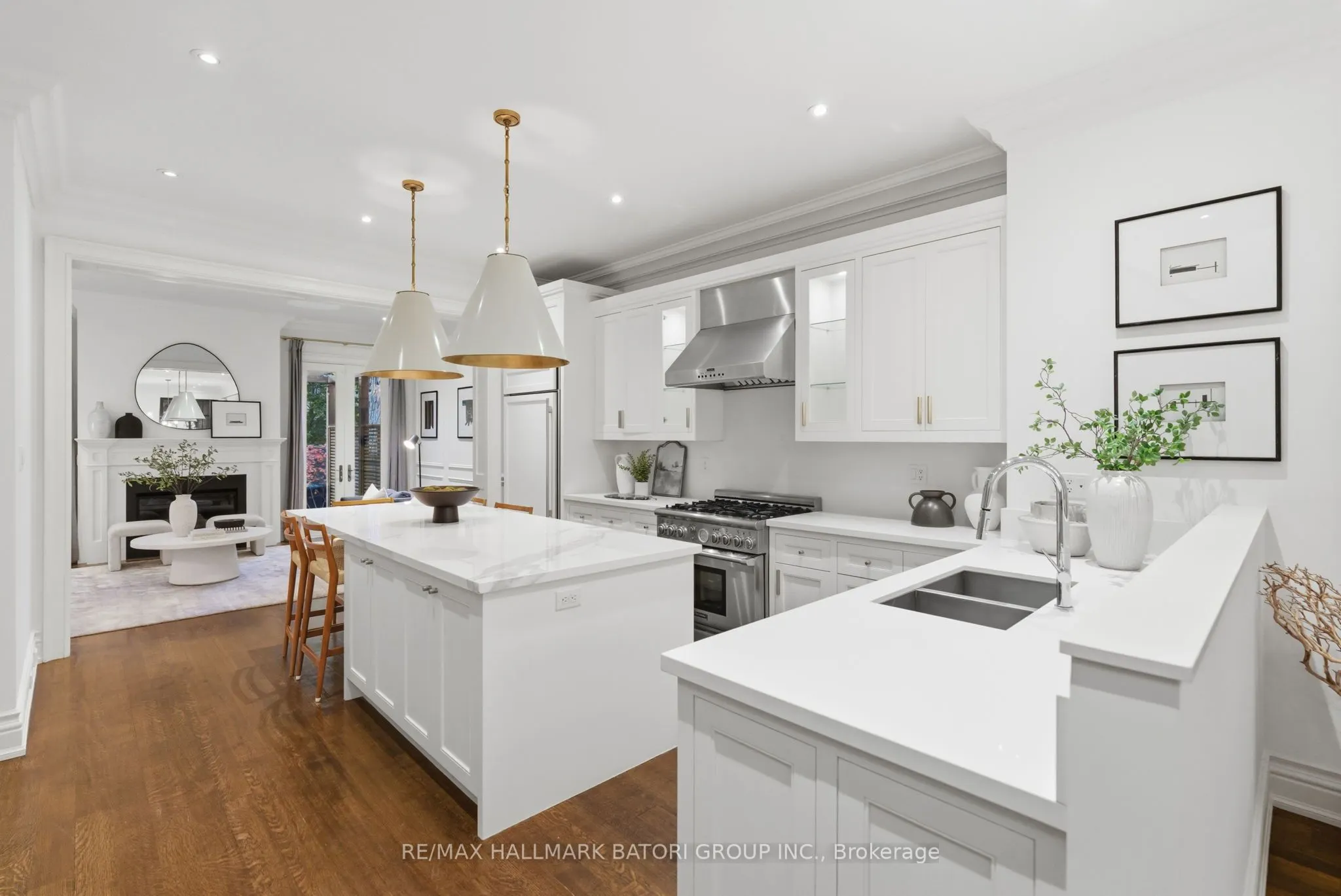 80 Macpherson Avenue