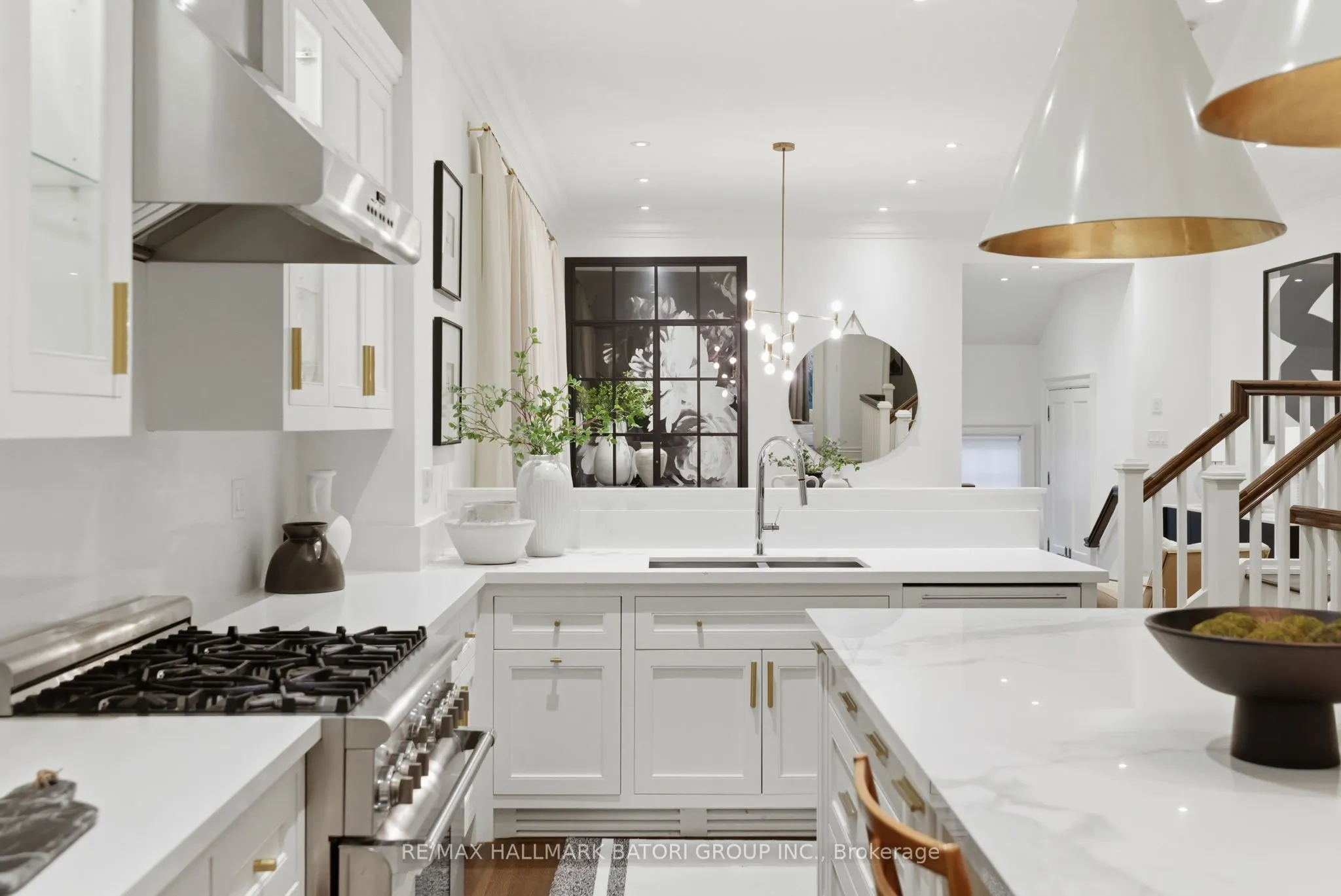 80 Macpherson Avenue