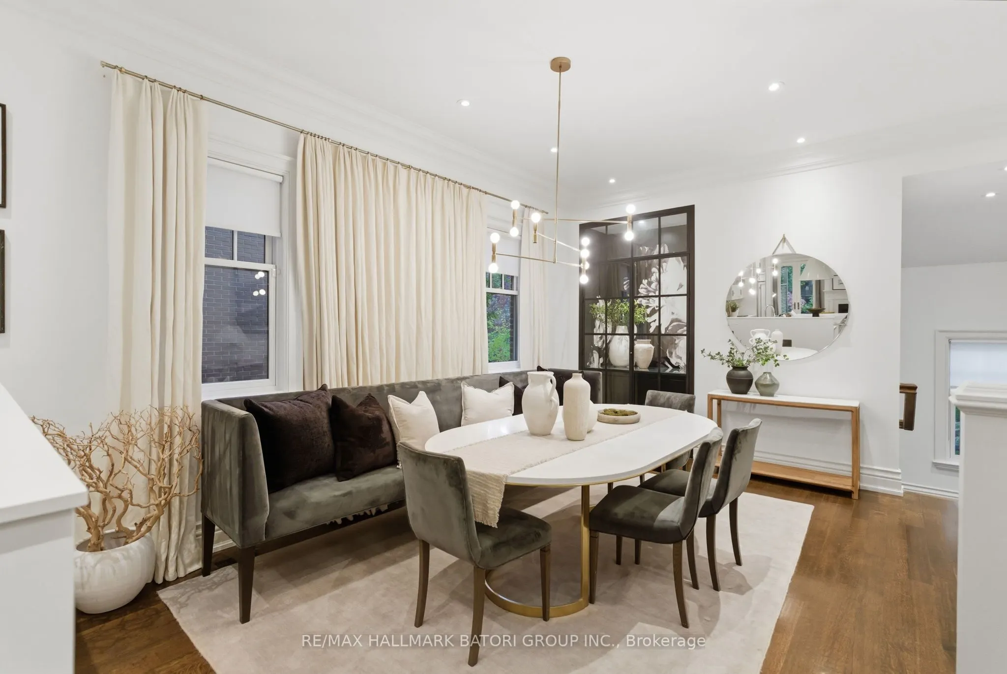 80 Macpherson Avenue