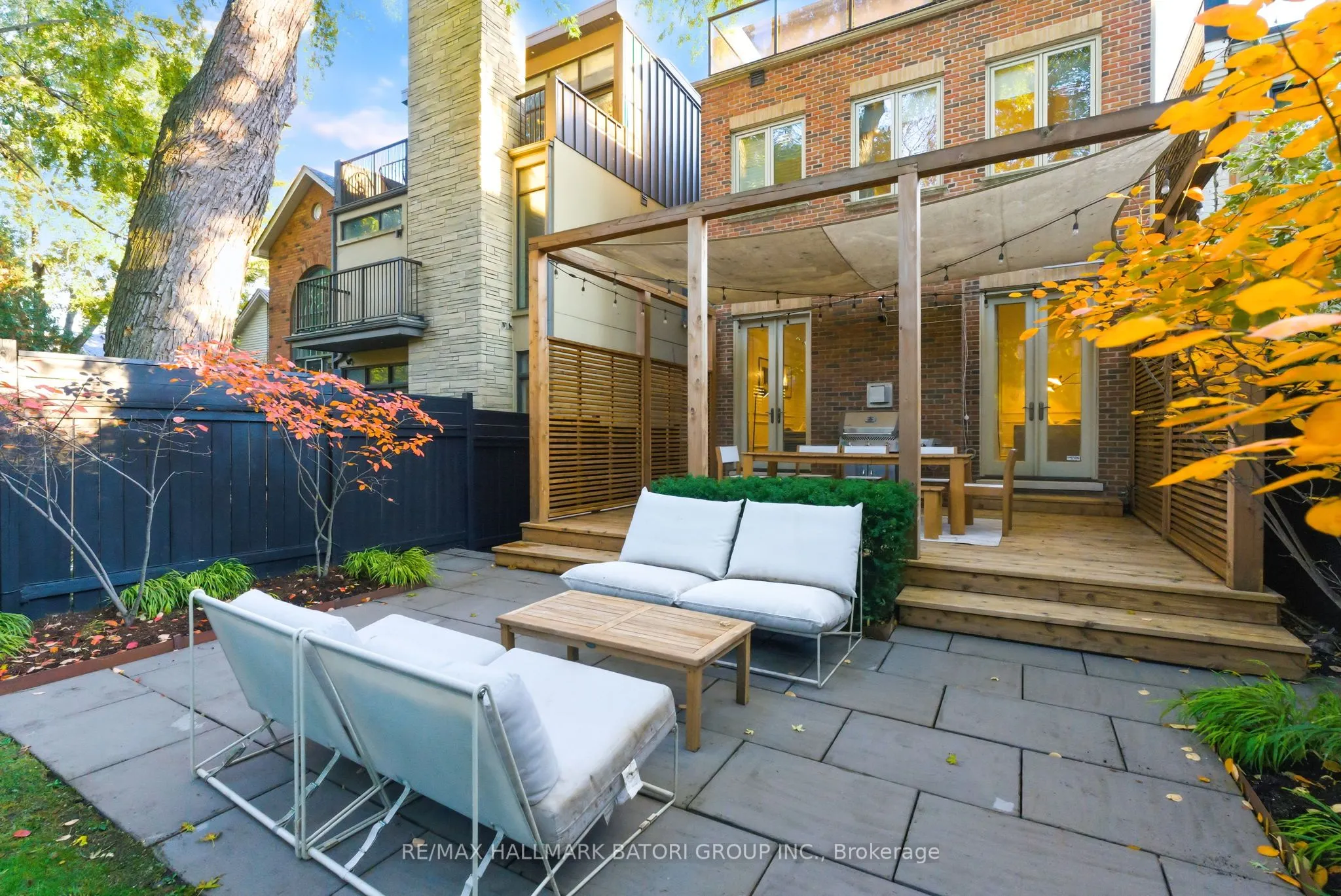 80 Macpherson Avenue