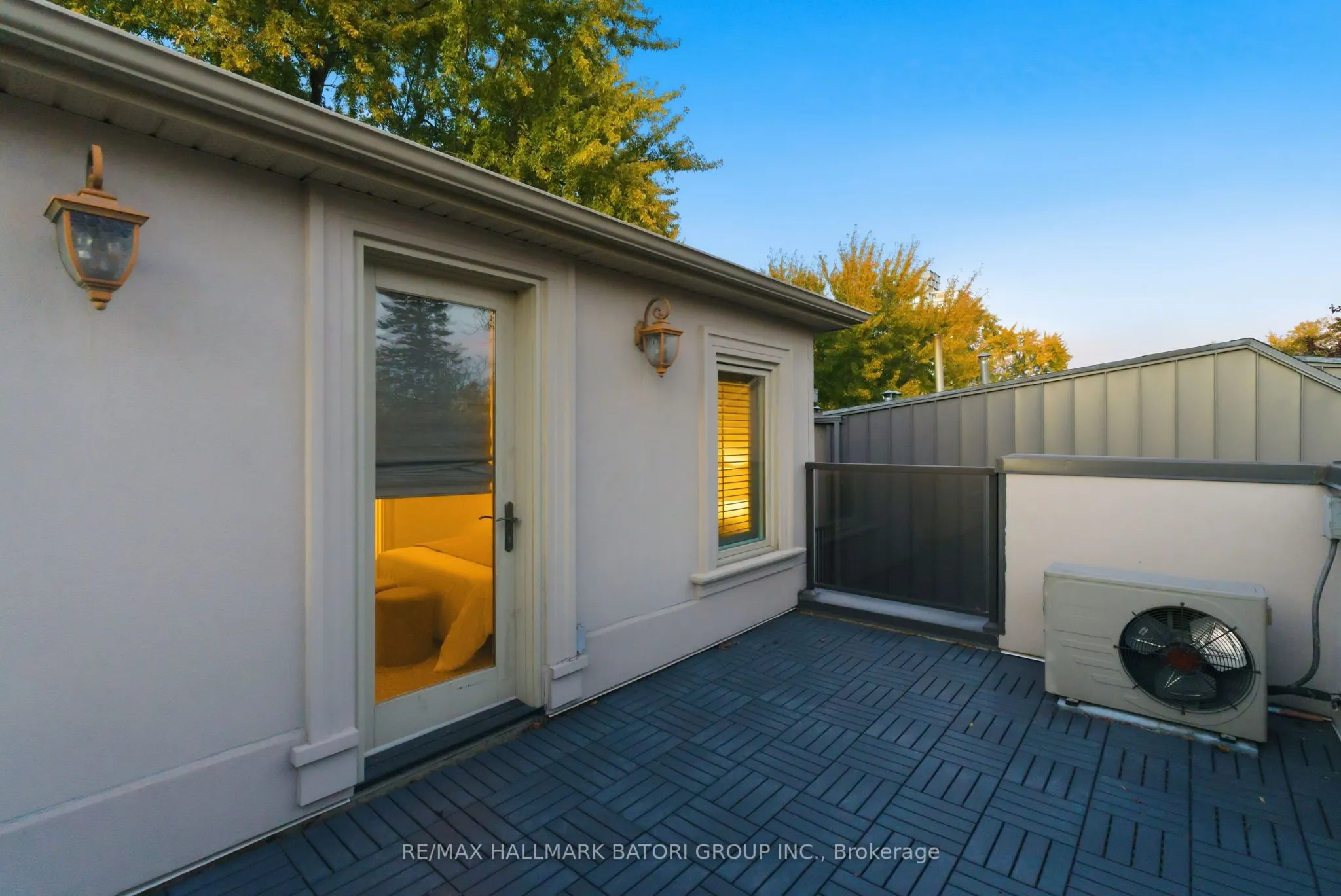 80 Macpherson Avenue