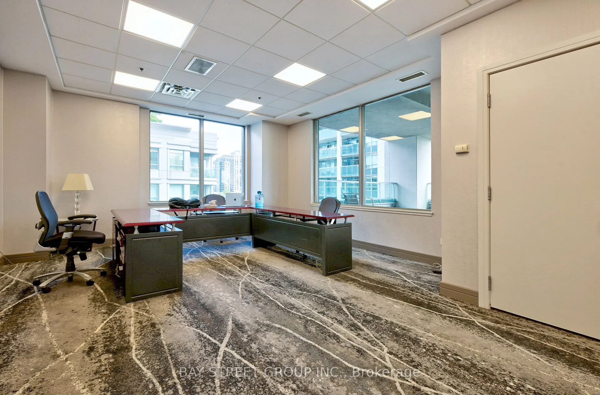 1 Avondale Avenue, #Uph3