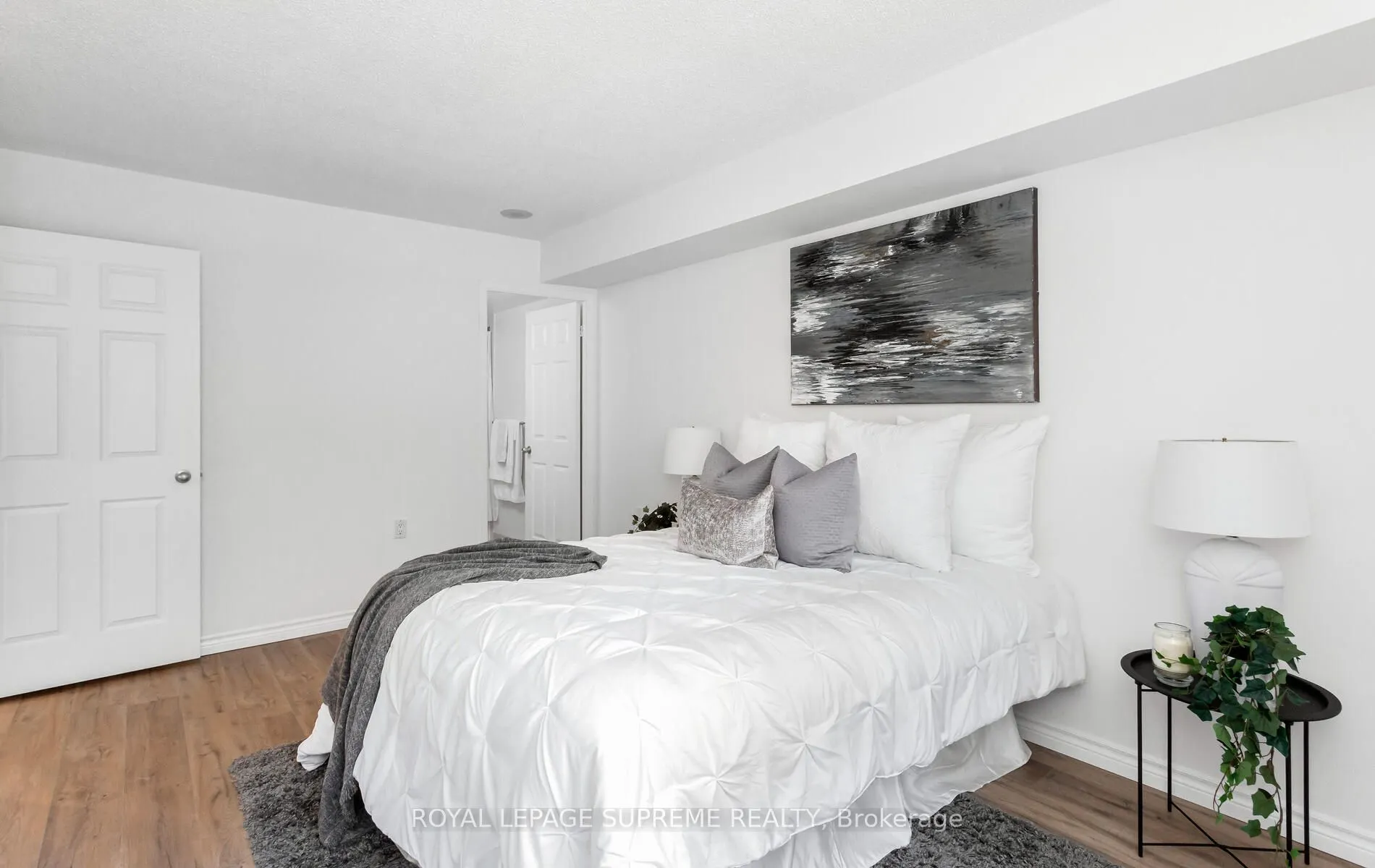 35 Finch Avenue E, #502