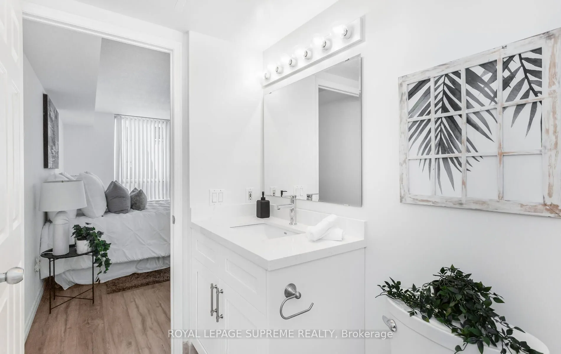 35 Finch Avenue E, #502