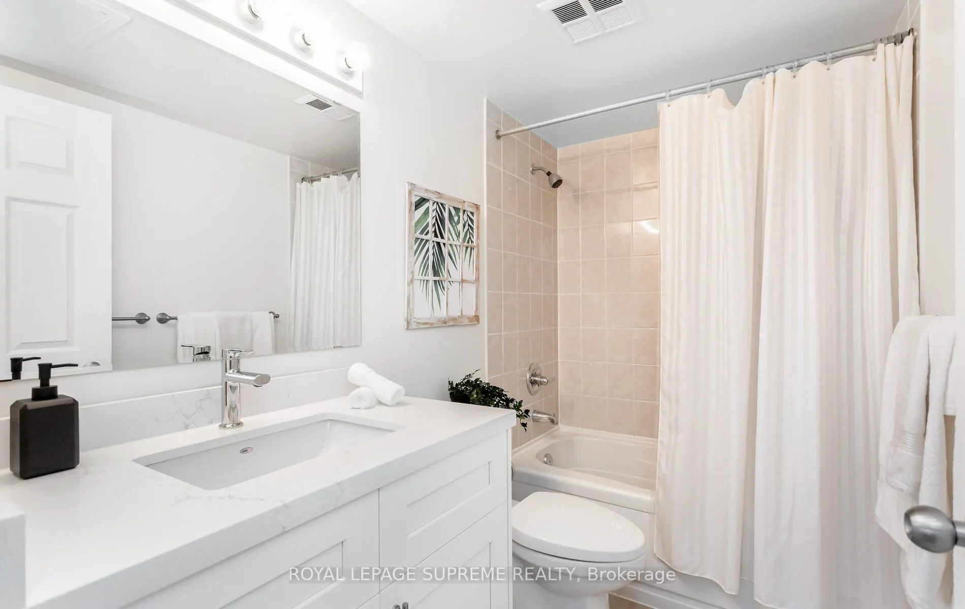 35 Finch Avenue E, #502