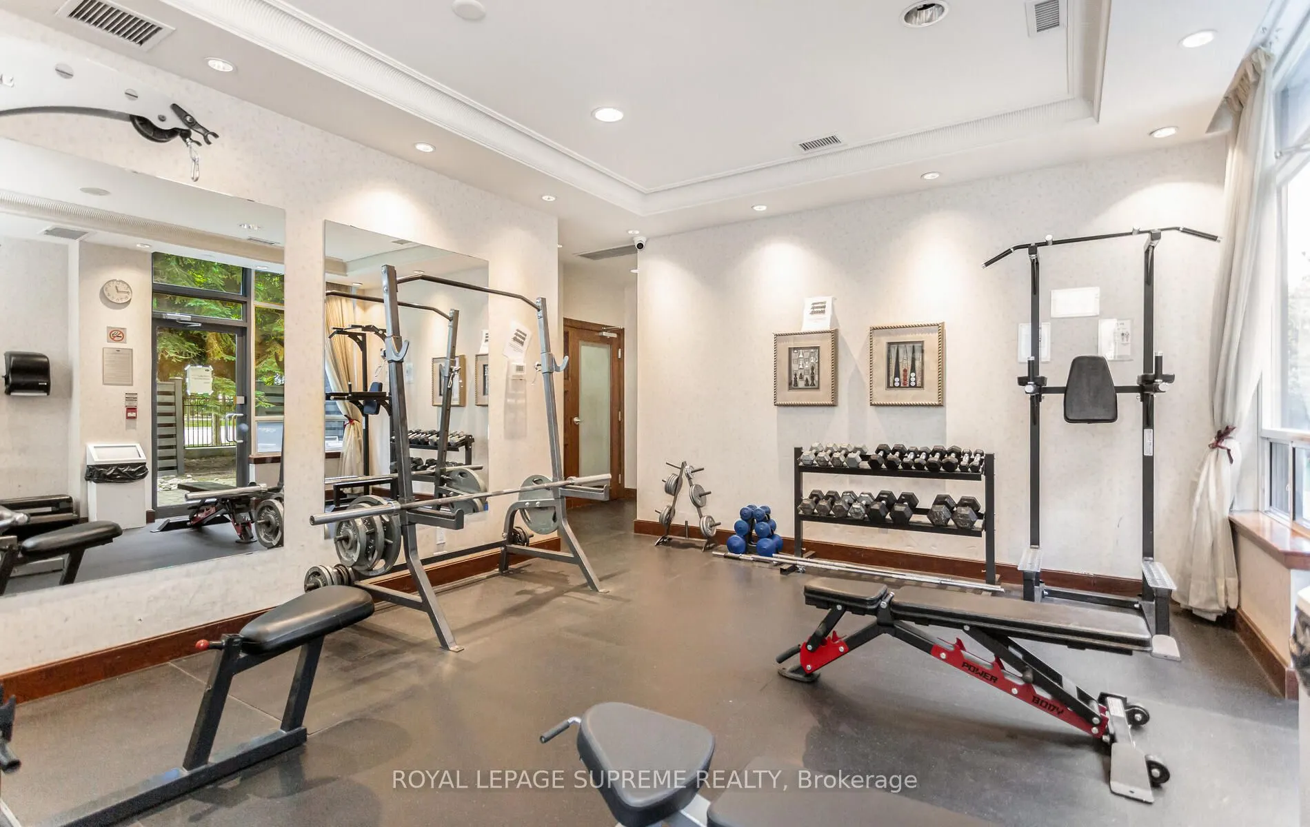 35 Finch Avenue E, #502