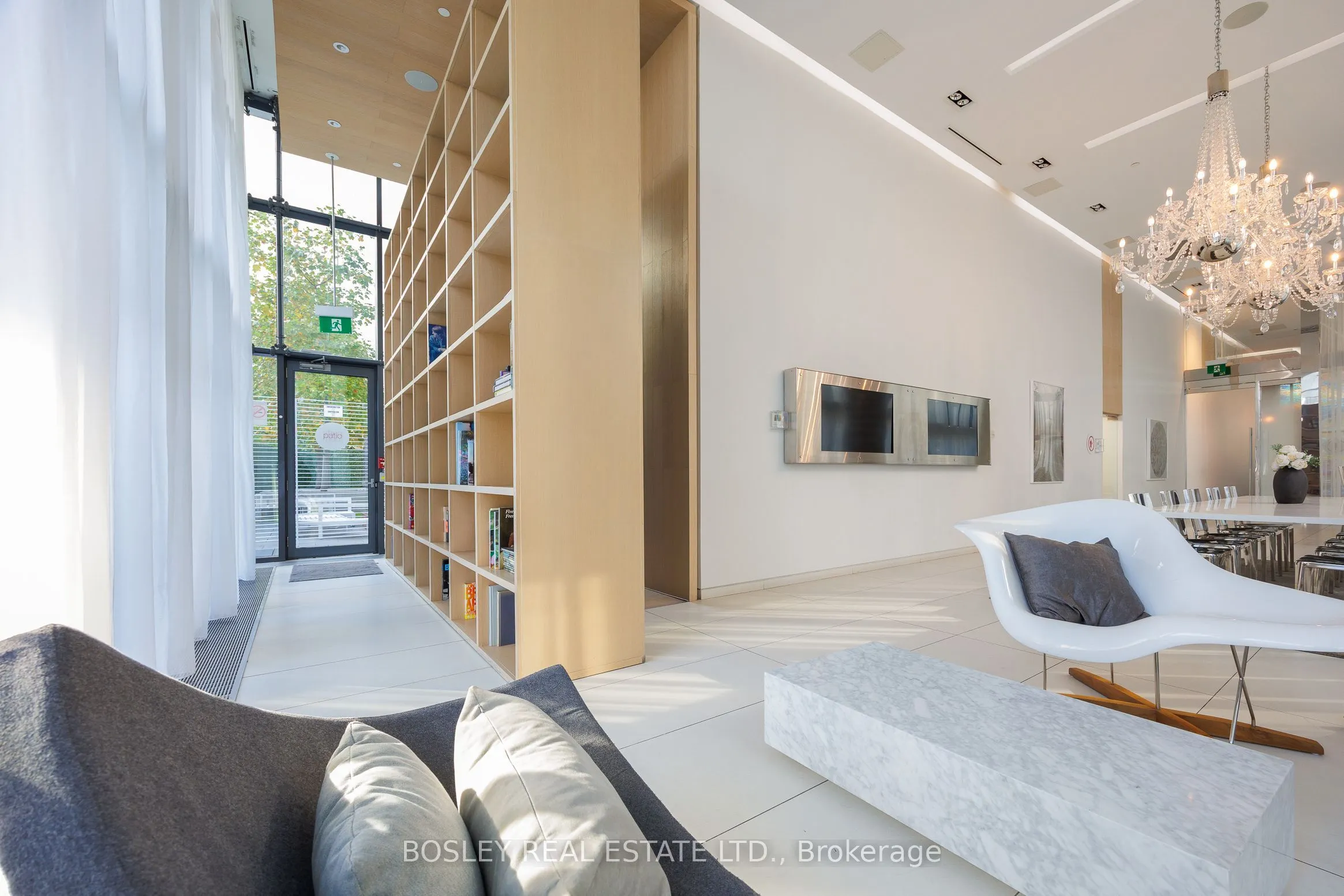 185 Roehampton Avenue, #2112