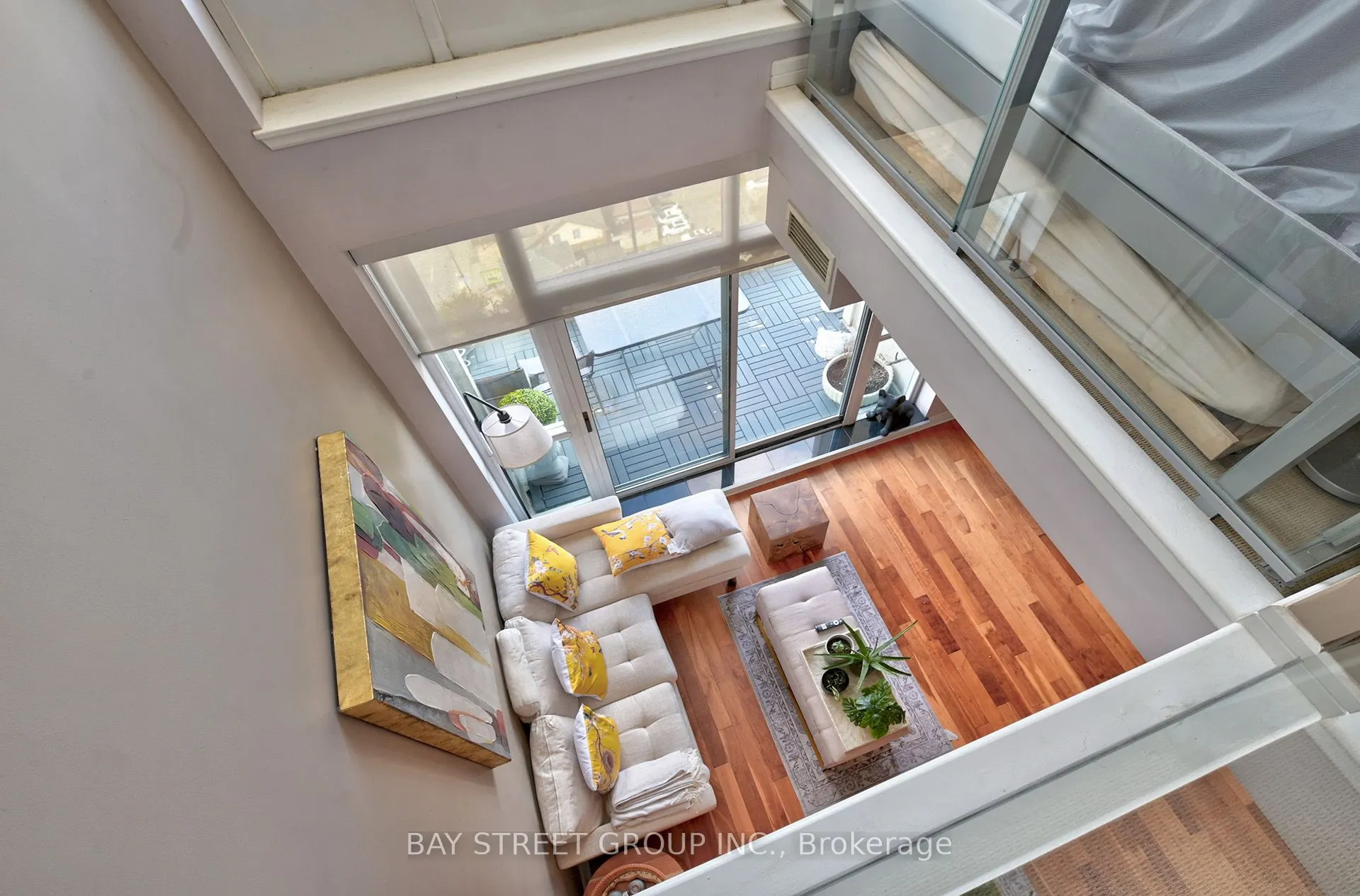 1 Avondale Avenue, #UPH03