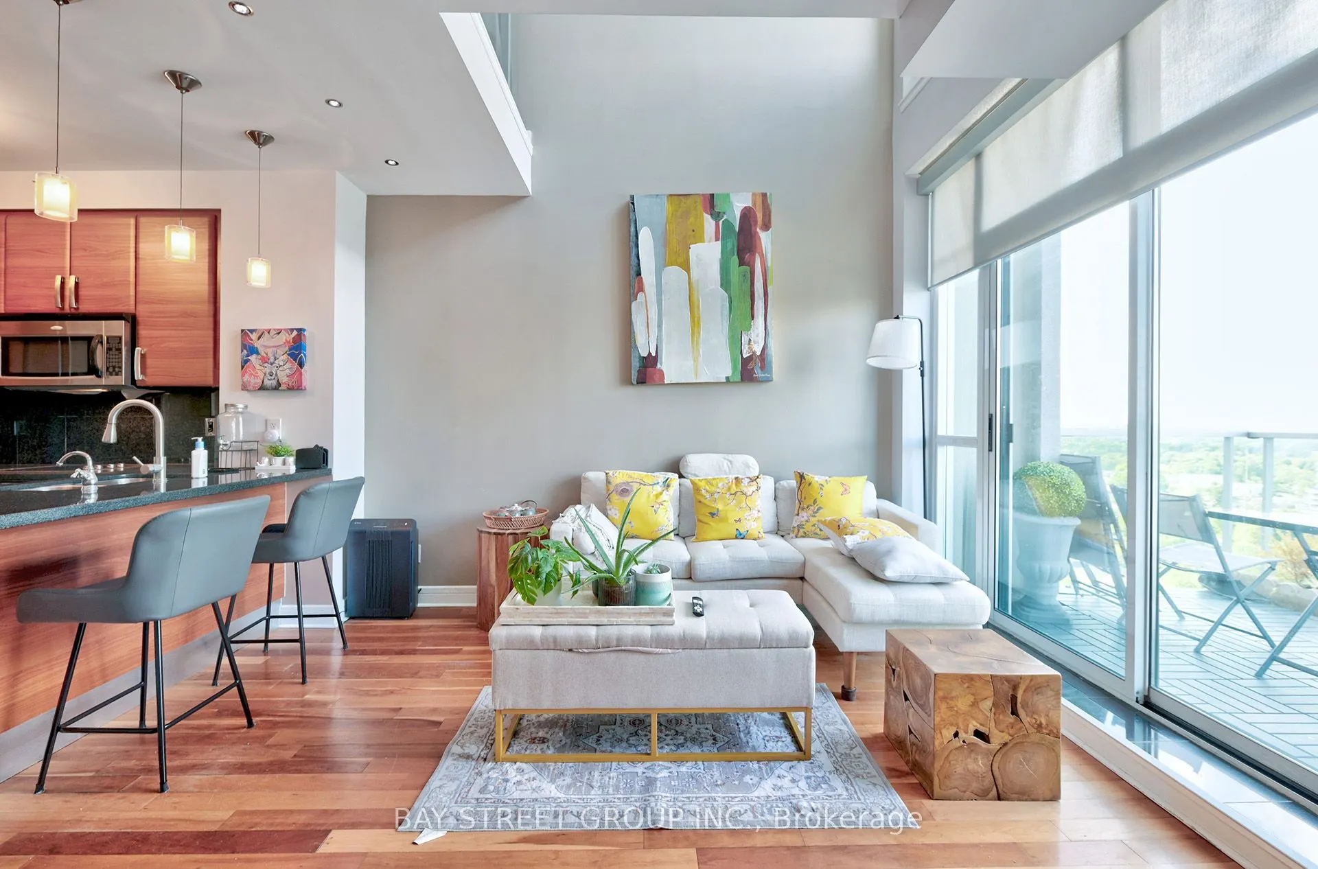 1 Avondale Avenue, #UPH03