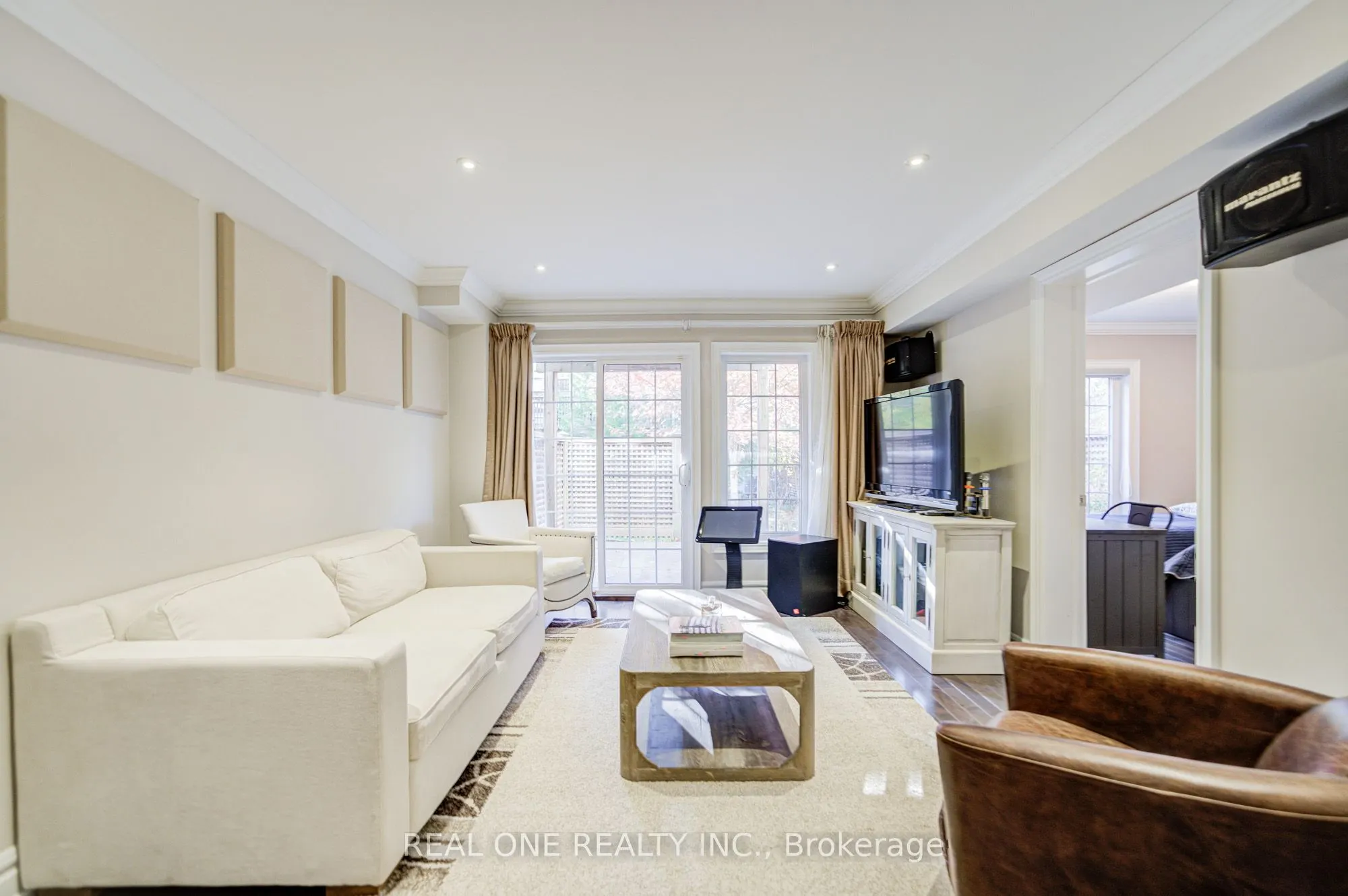 71 Bloorview Place, #19