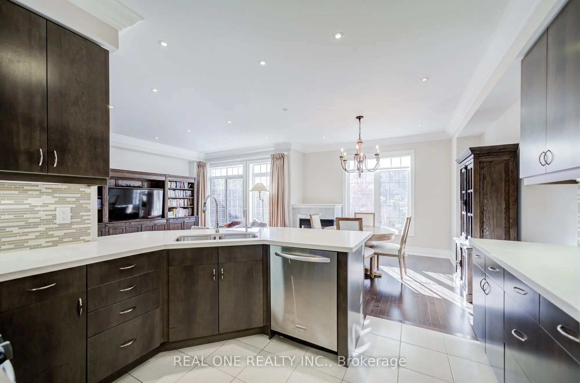 71 Bloorview Place, #19