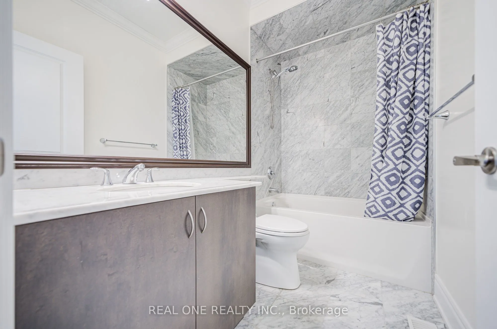 71 Bloorview Place, #19