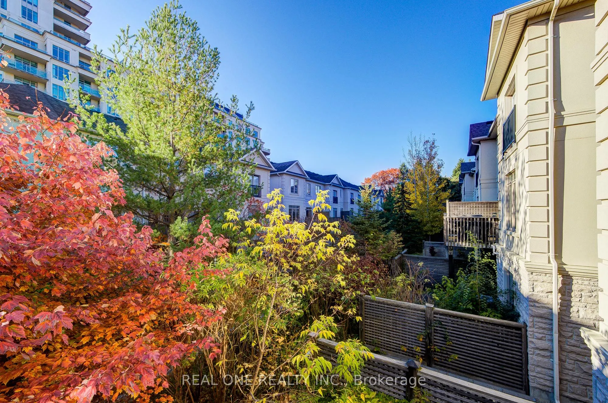 71 Bloorview Place, #19