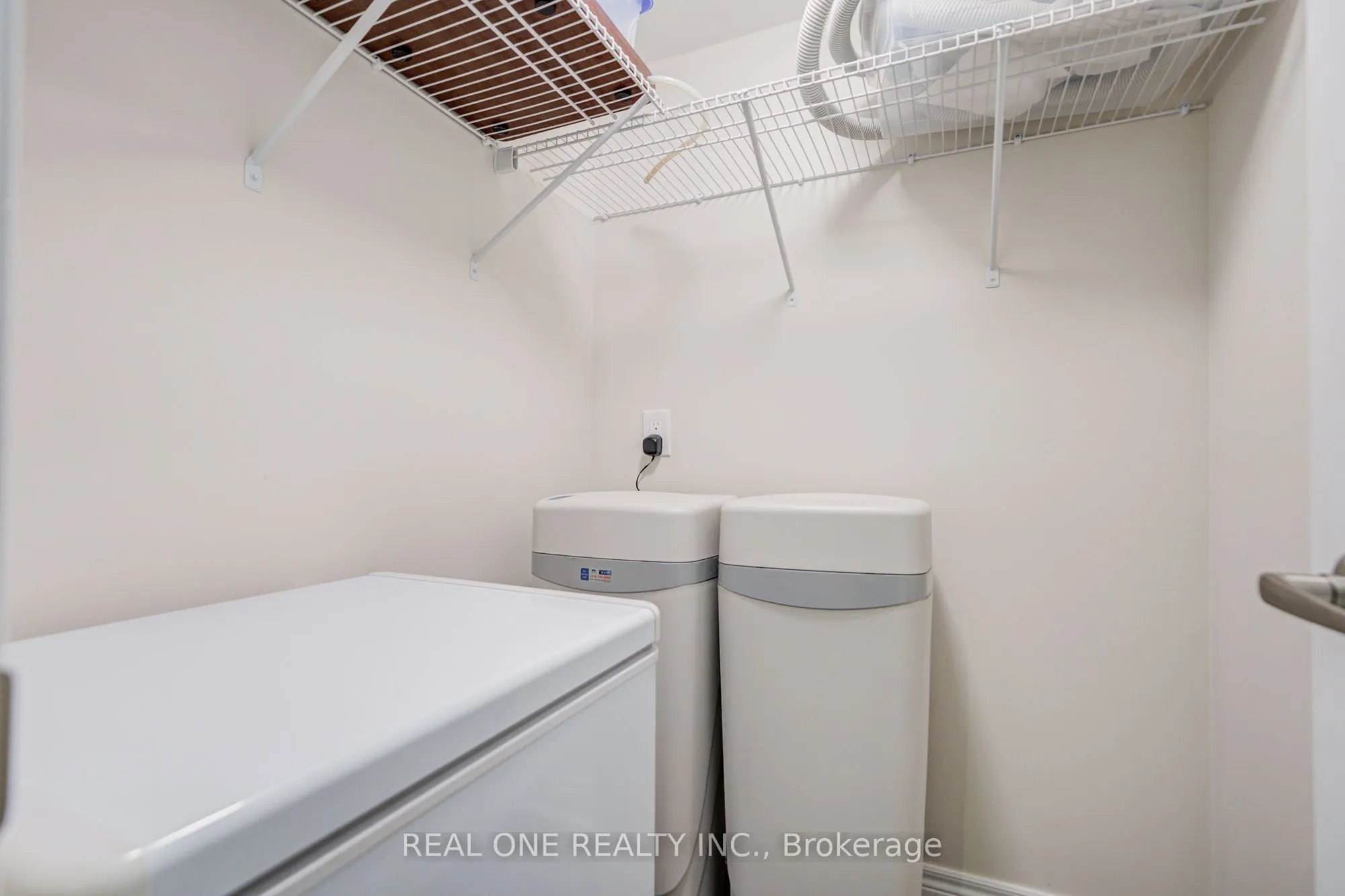 71 Bloorview Place, #19