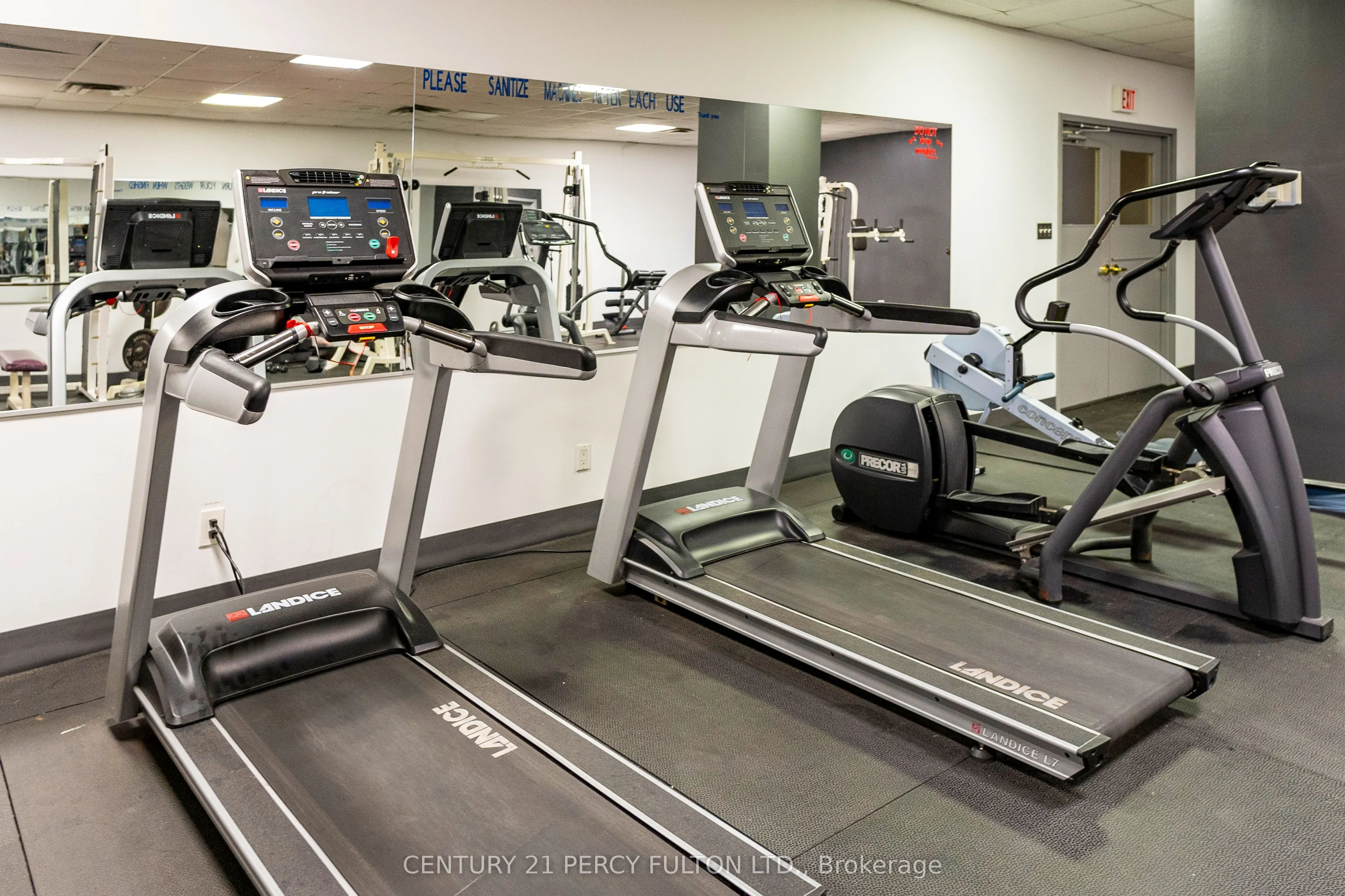 393 King Street W, #1204