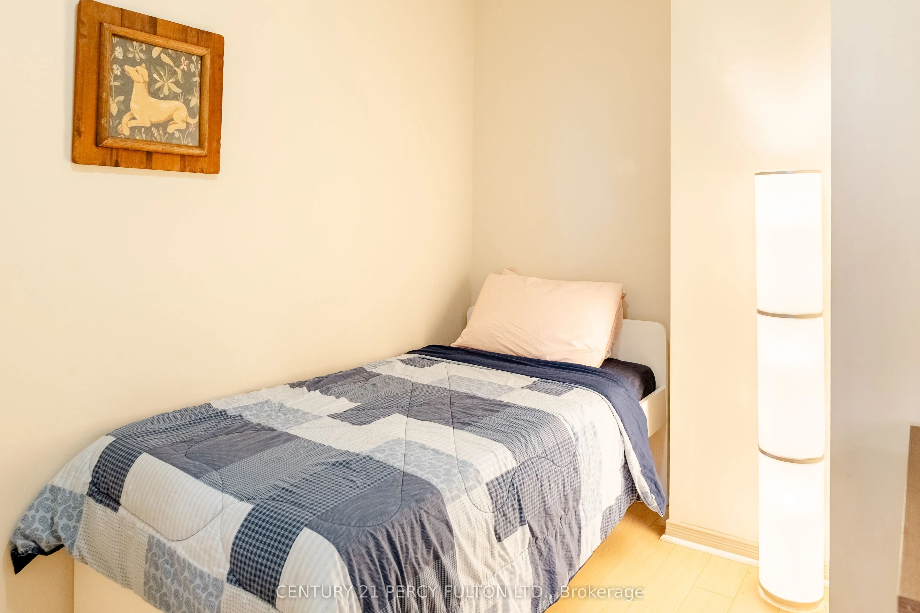 393 King Street W, #1204