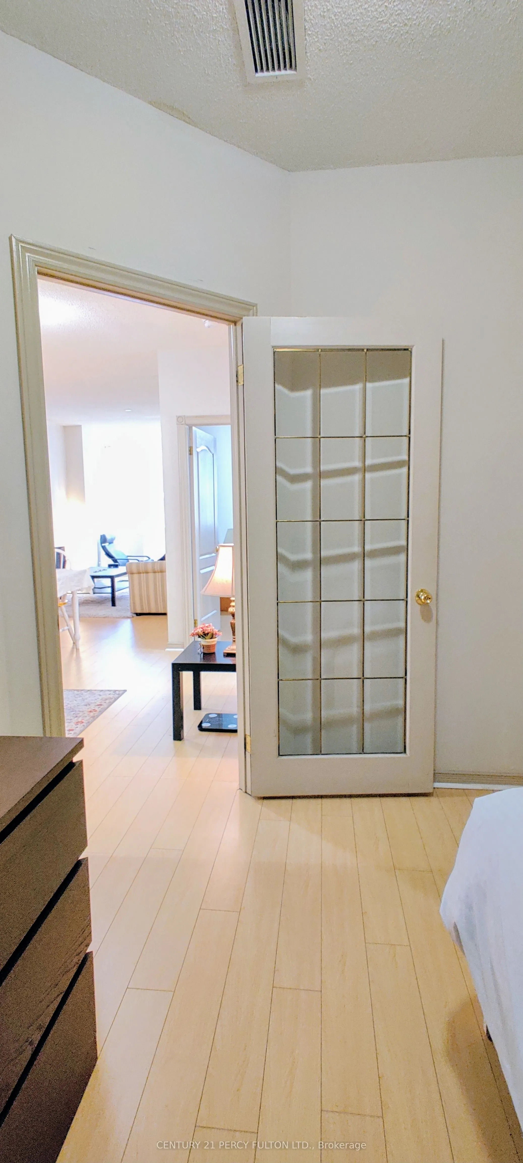 393 King Street W, #1204