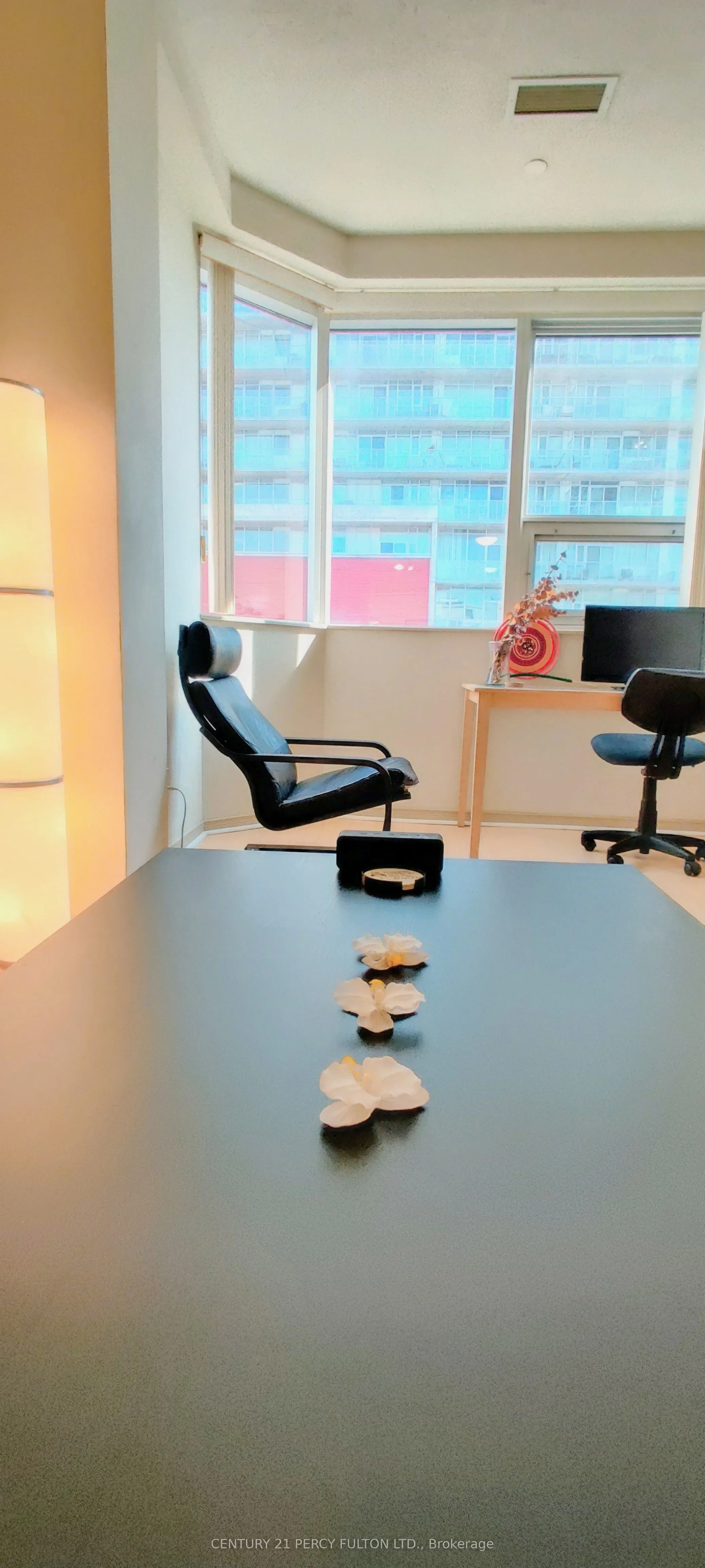 393 King Street W, #1204