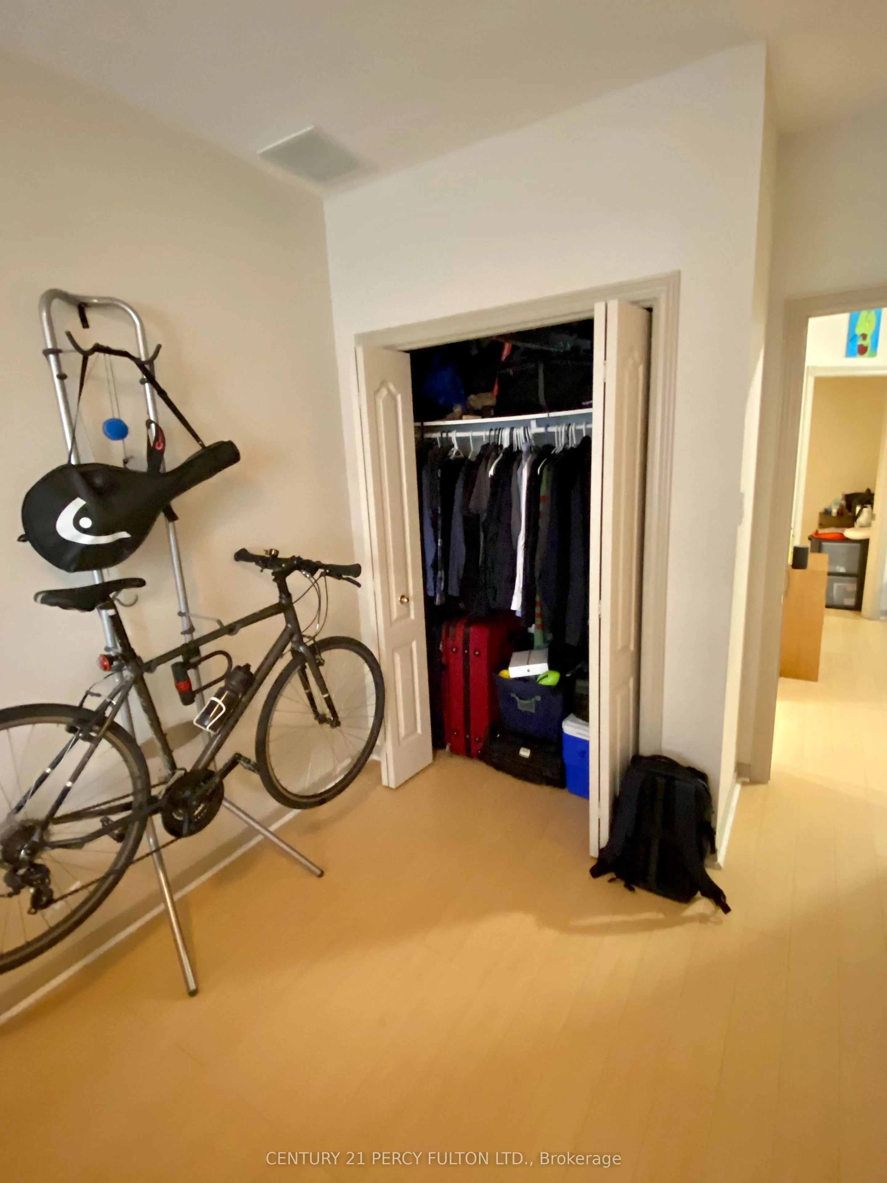 393 King Street W, #1204