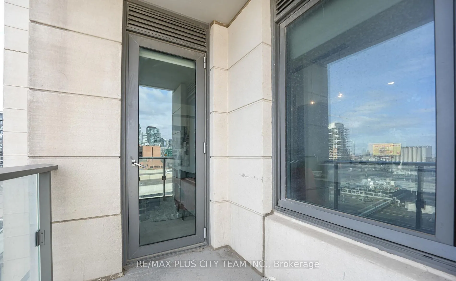 12 Bonnycastle Street, #504