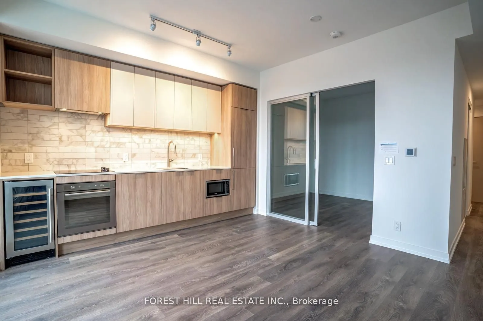 2020 Bathurst Street, #1615