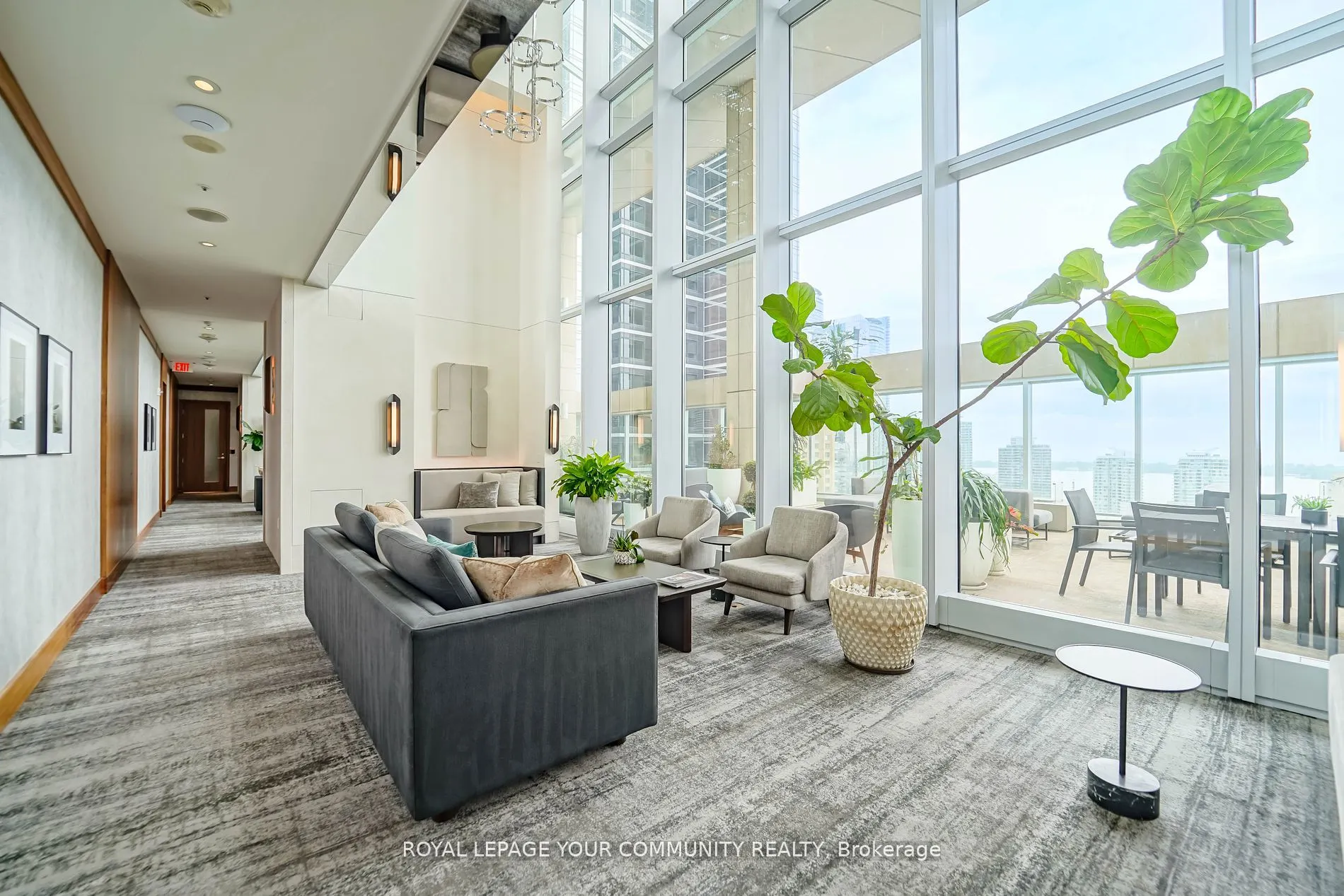 183 Wellington Street W, #3903