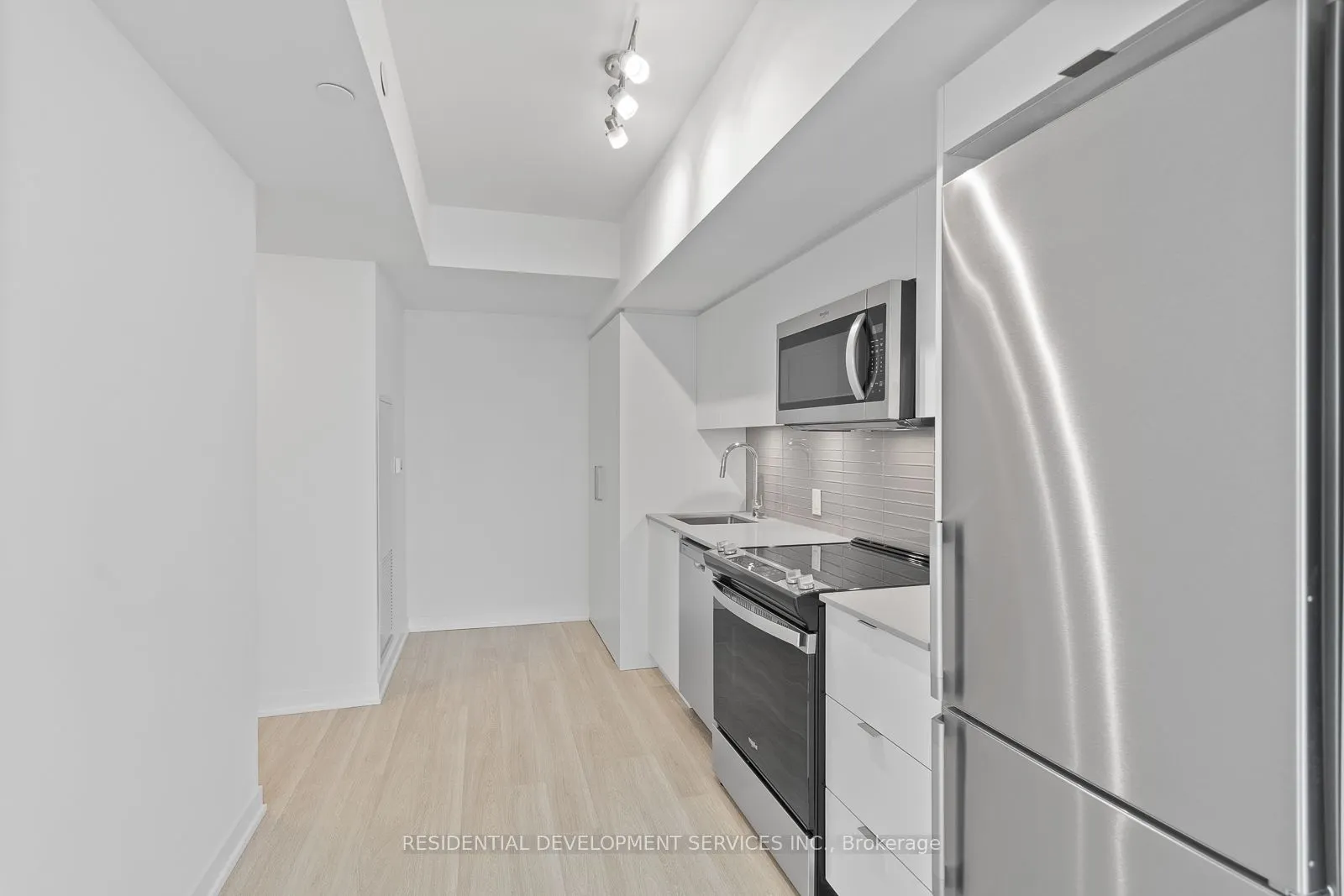 500 Wilson Avenue, #923