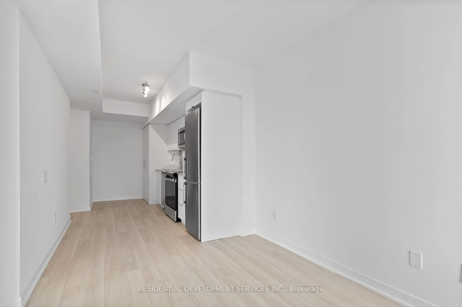 500 Wilson Avenue, #923